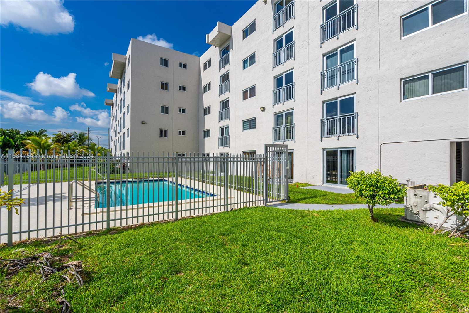 9911 W Okeechobee Rd #1-104, Hialeah Gardens, Florida image 24