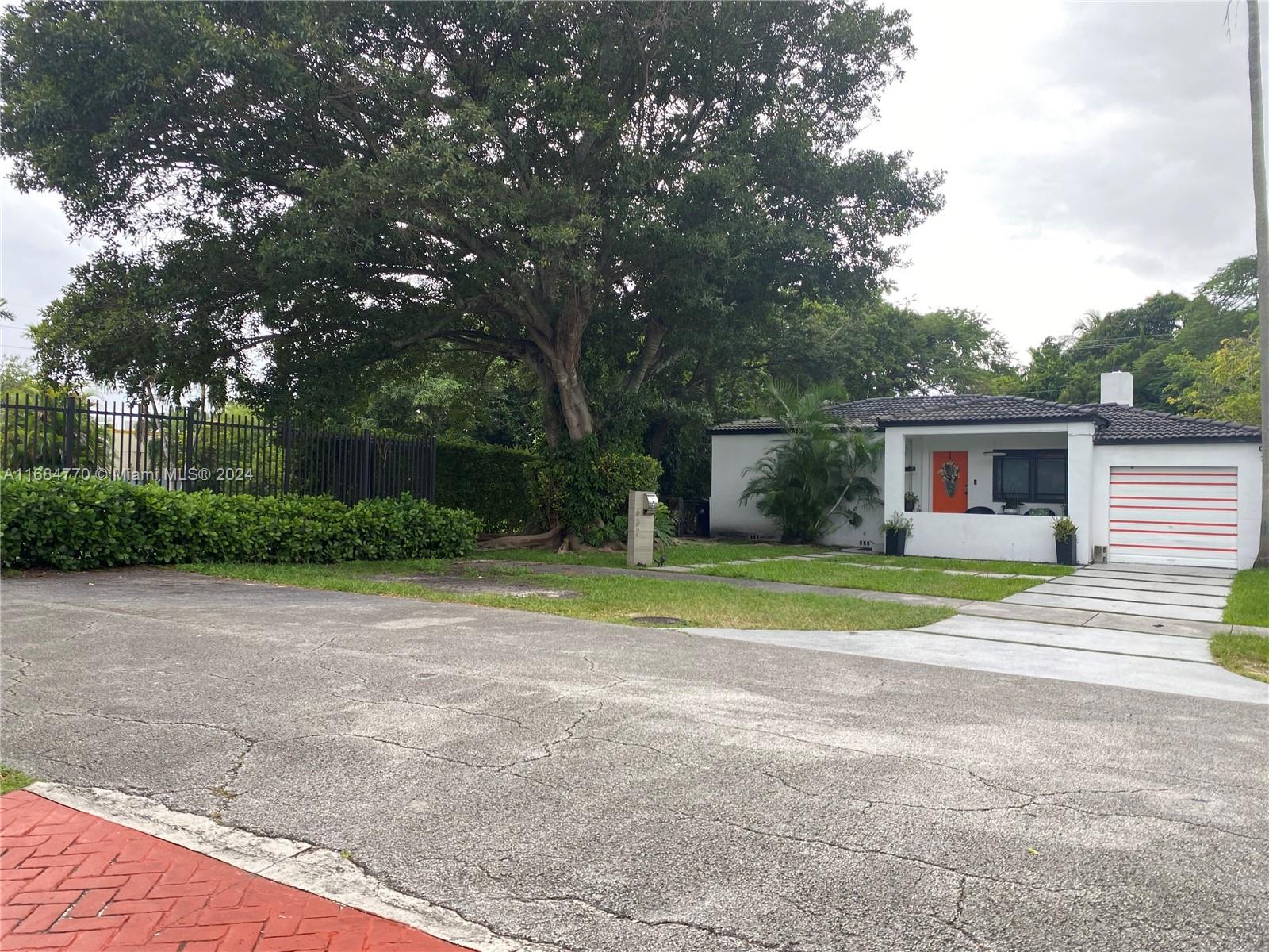 632 Minola Dr, Miami Springs, Florida image 1