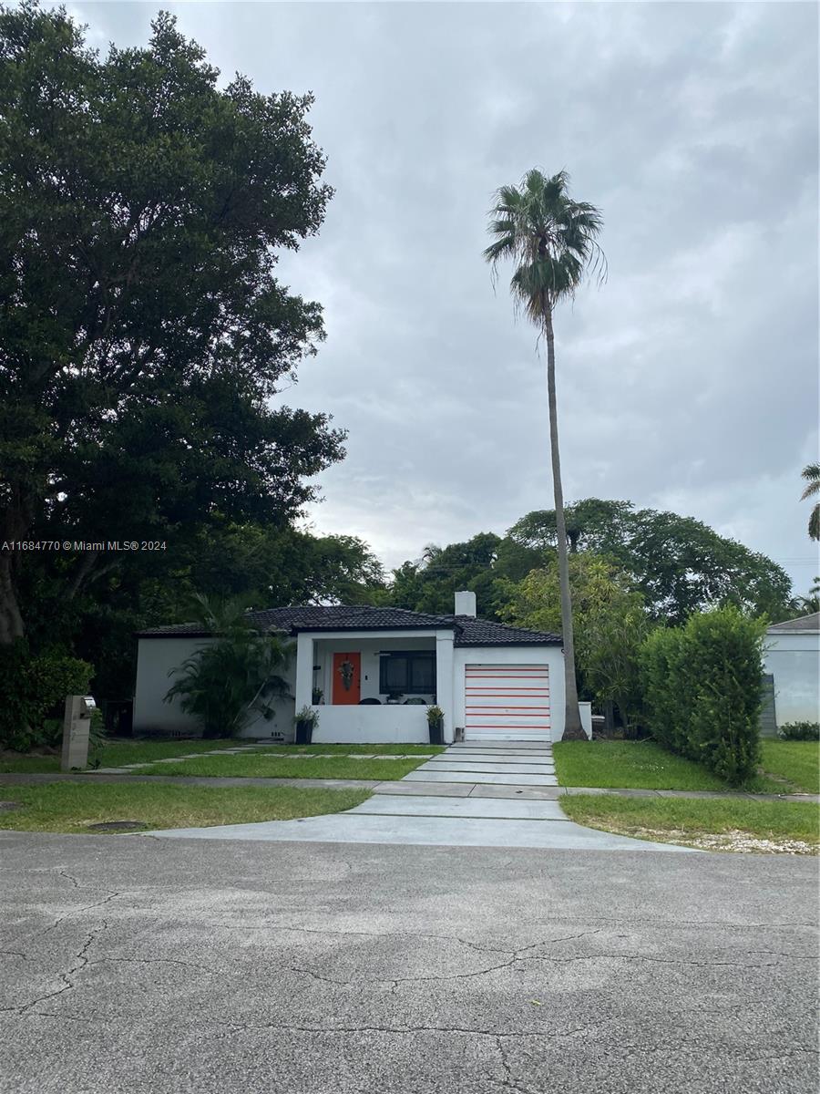 632 Minola Dr, Miami Springs, Florida image 2