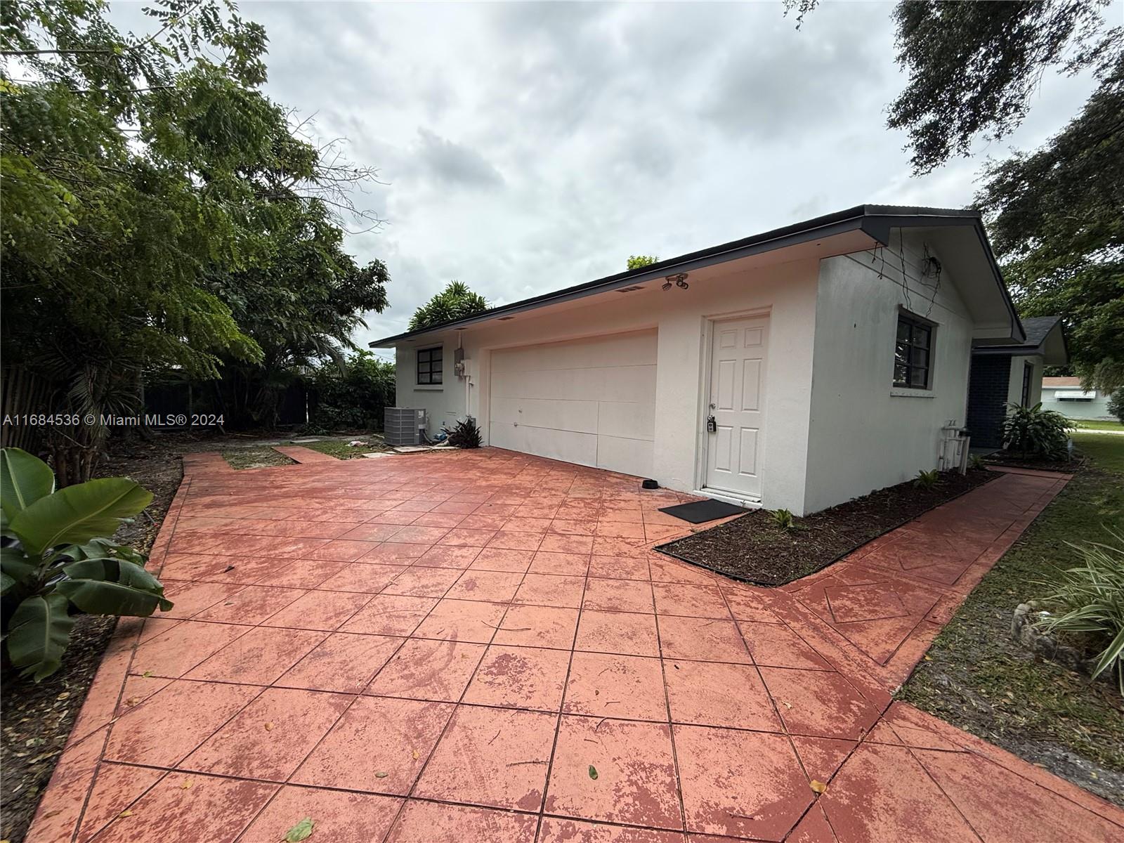 6800 SW 10th Ct, Pembroke Pines, Florida image 19