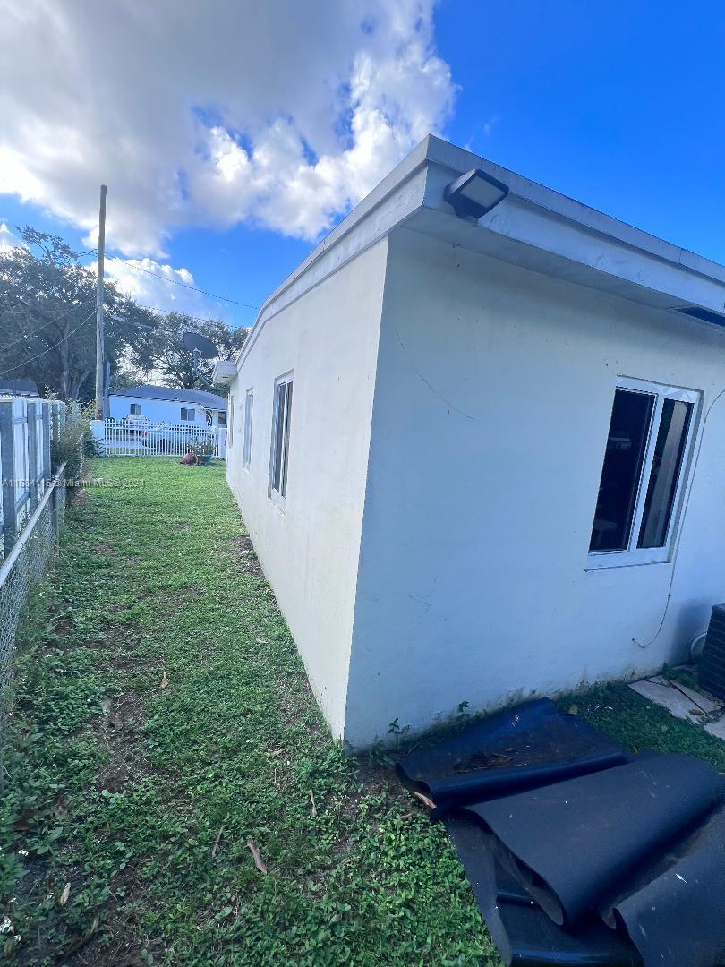 1911 NW 153rd St, Miami Gardens, Florida image 3