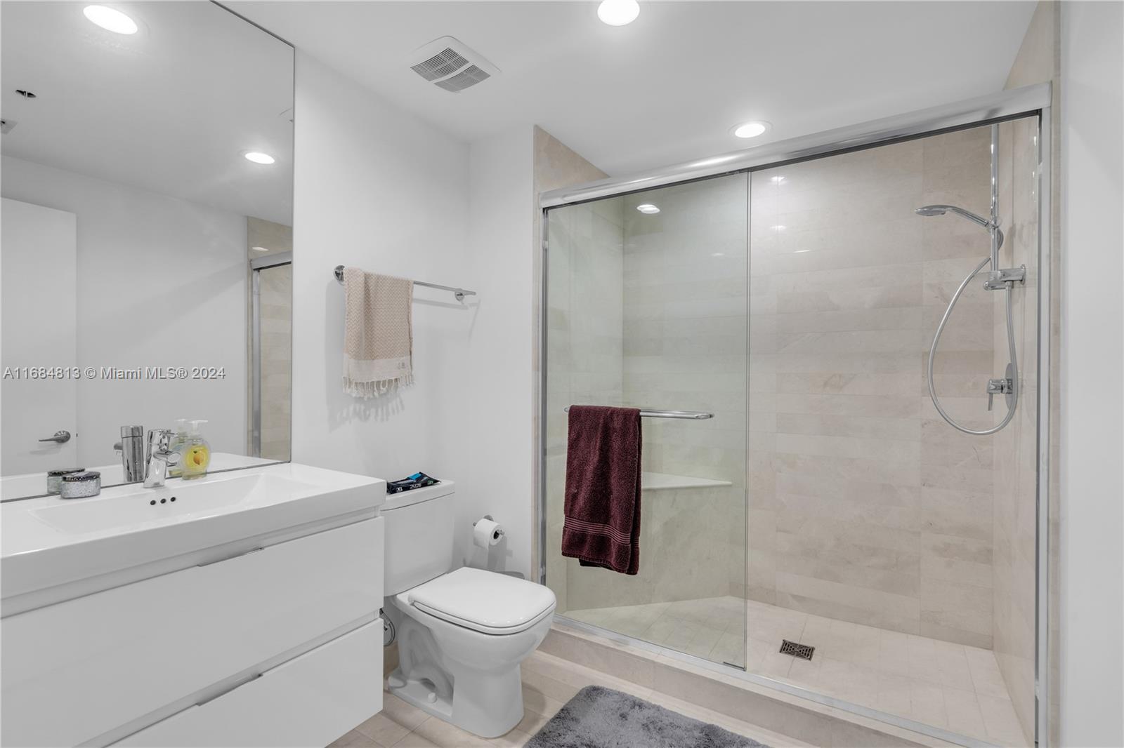 17301 Biscayne Blvd #304, North Miami Beach, Florida image 19