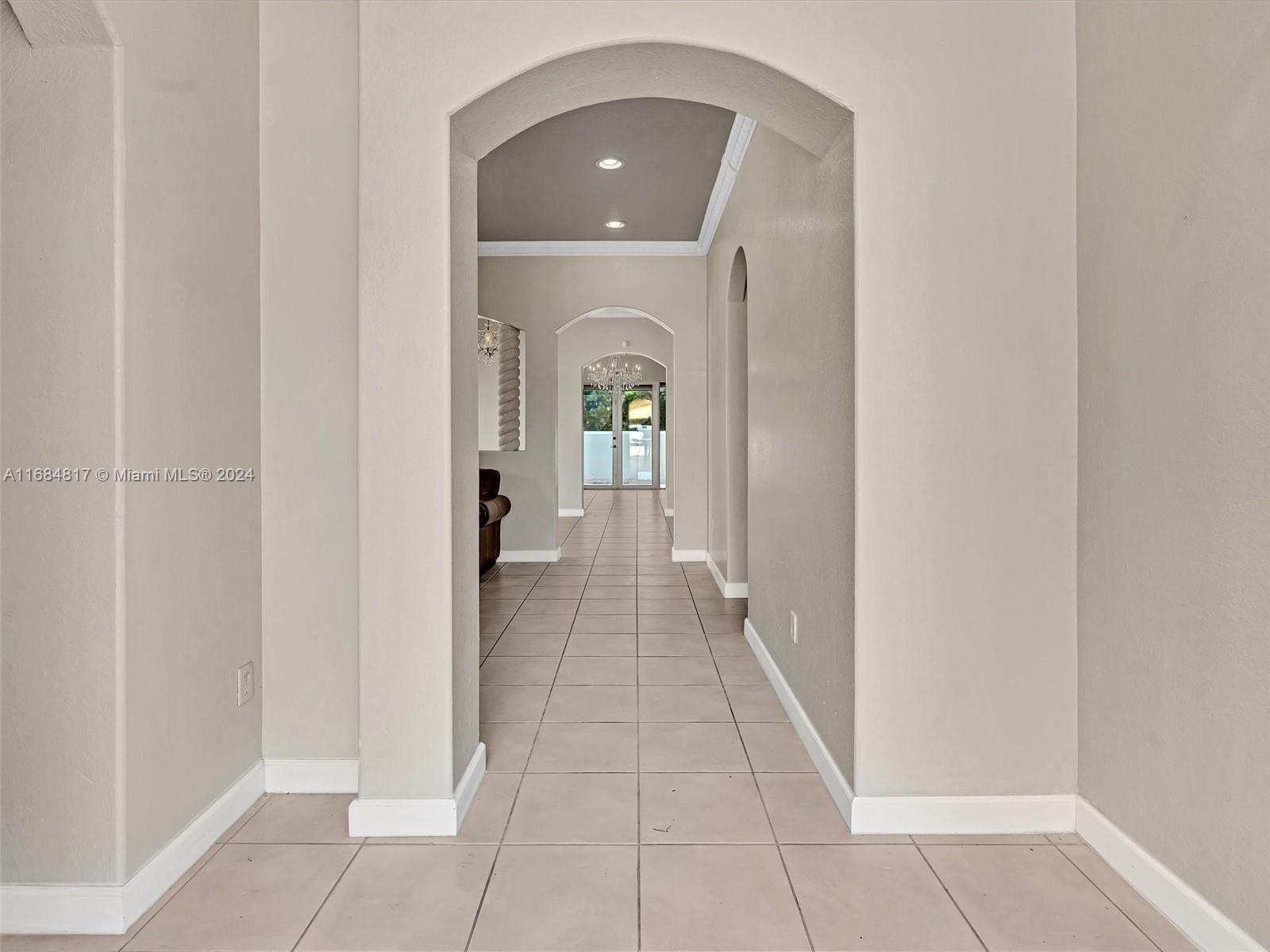 17951 NW 87th Ct, Hialeah, Florida image 9