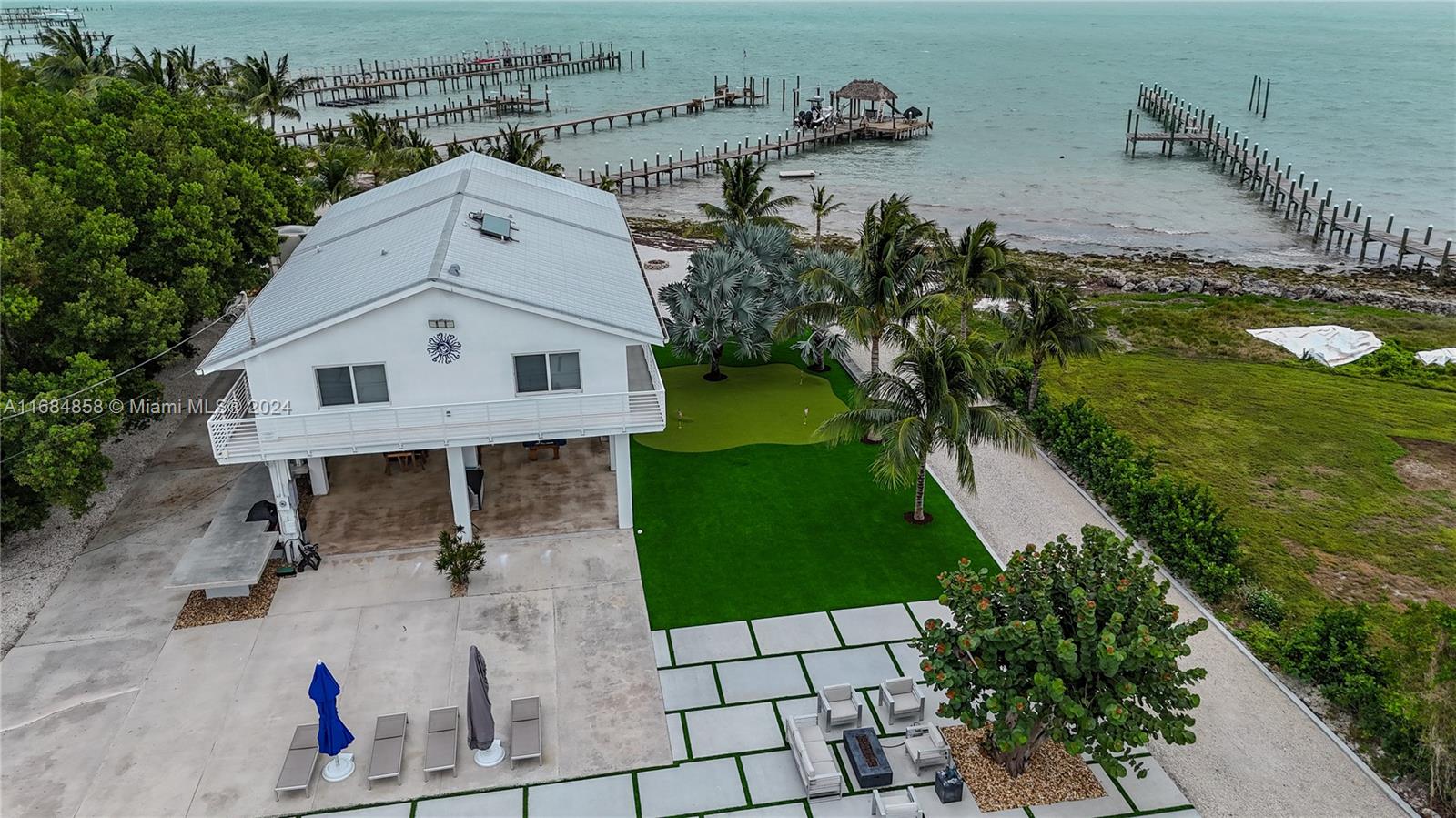 Residential, Plantation Key, Florida image 1