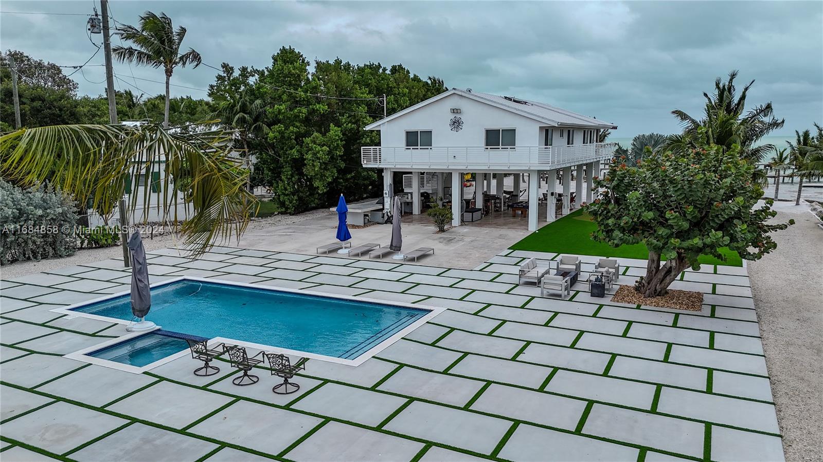 Residential, Plantation Key, Florida image 17