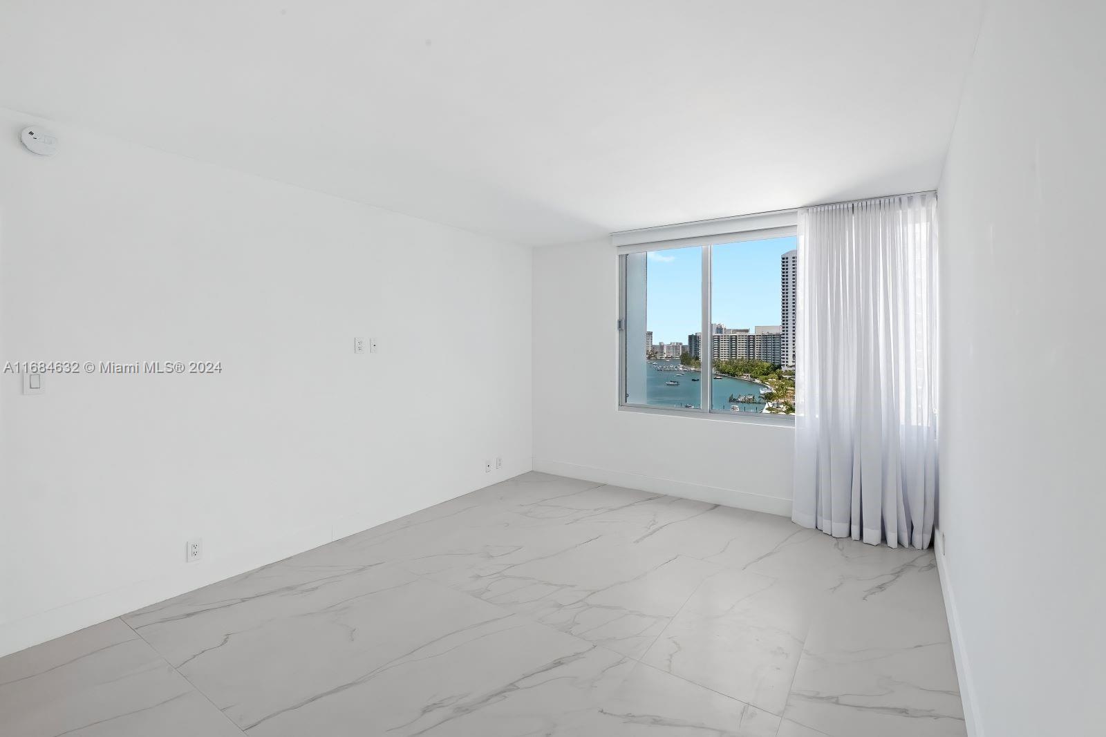 1000 West Ave #1024, Miami Beach, Florida image 27