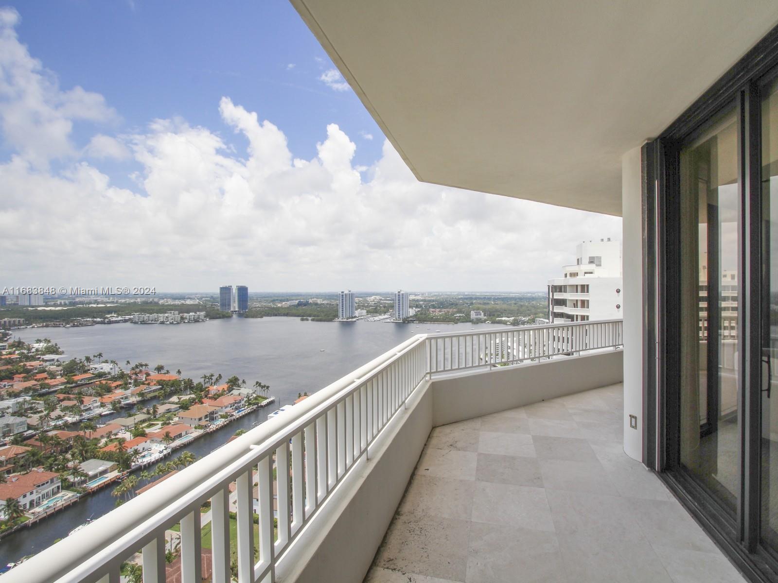 2000 Island Blvd #PH 7, Aventura, Florida image 33