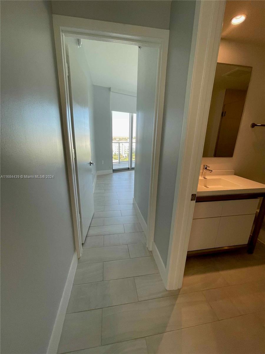 2000 Metropica Way #804, Sunrise, Florida image 17