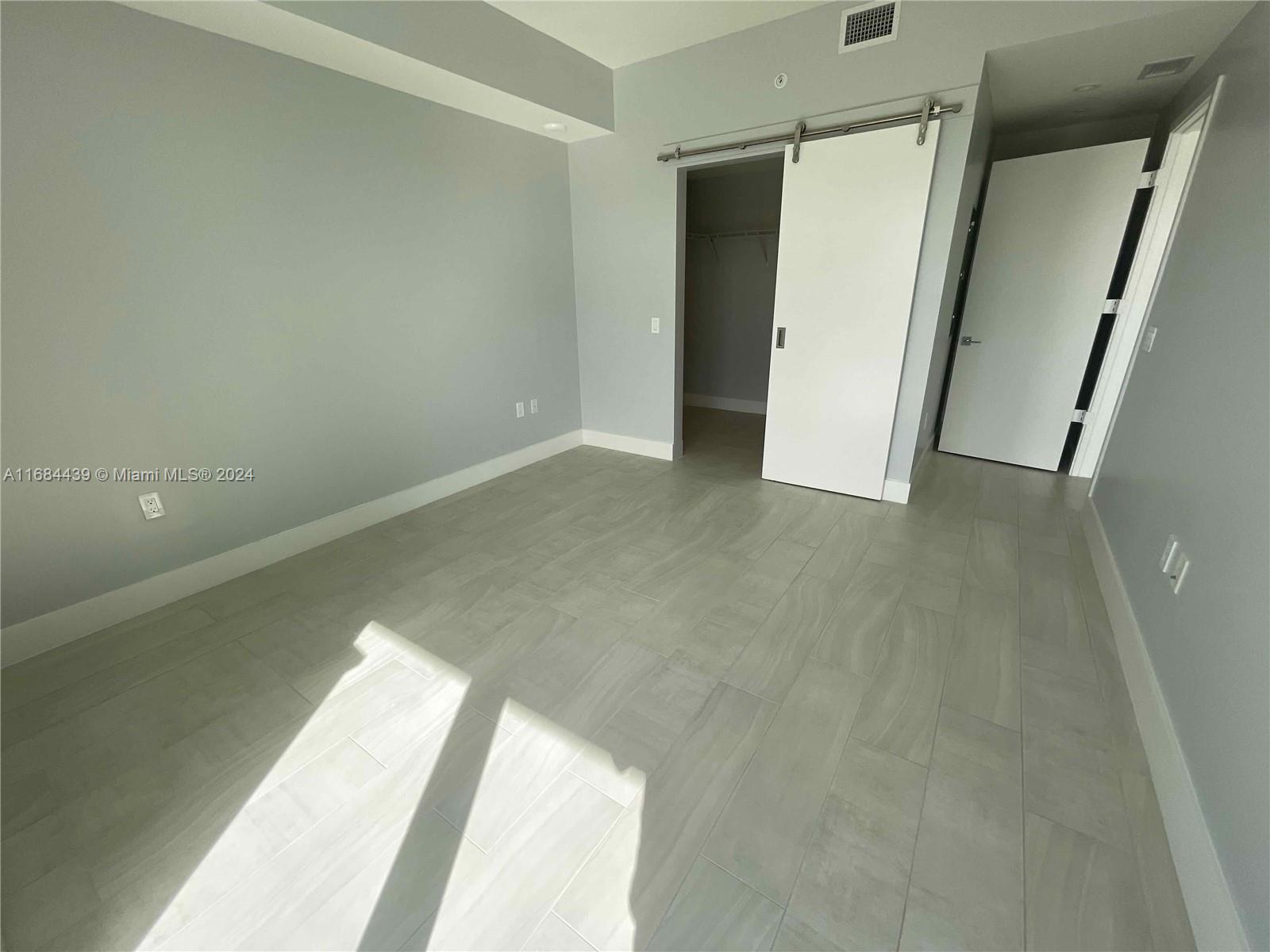 2000 Metropica Way #804, Sunrise, Florida image 23