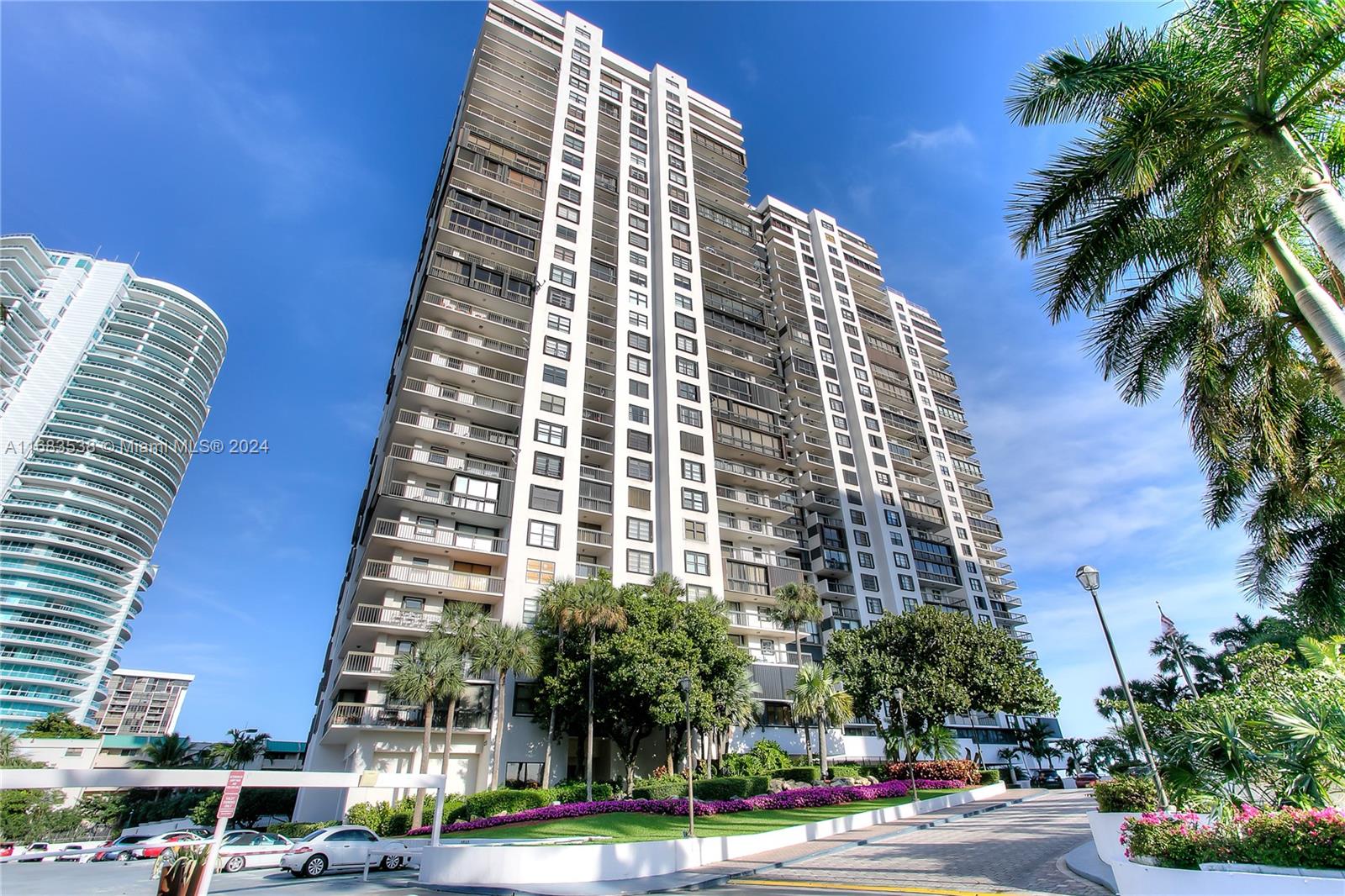 Highly desired Brickell Avenue Waterfront Condo Spacious & Bright this 2 Bedrooms & 2 Bathrooms 1460 SF has Gorgeous Sunrises and Brickell Skyline Views. Marble Flooring. New A/C Unit and Newer Washer & Dryer in Laundry Room. Extra Closets. Assigned Covered Parking Space. Heated Lap Pool, 5 Tennis Courts, Fitness Center w/ His & Hers Steam & Sauna. Children's Playroom, Mini Market, Hair Salon, Gated Property w/ 24 HR Security & Valet Parking. Walking Distance to Brickell's Financial District, Fine Restaurants & Shopping. Minutes to Key Biscayne Beaches, Coral Gables & Coconut Grove. Rent includes: Cable, Internet, Pest Control, Monthly A/C Filter service.