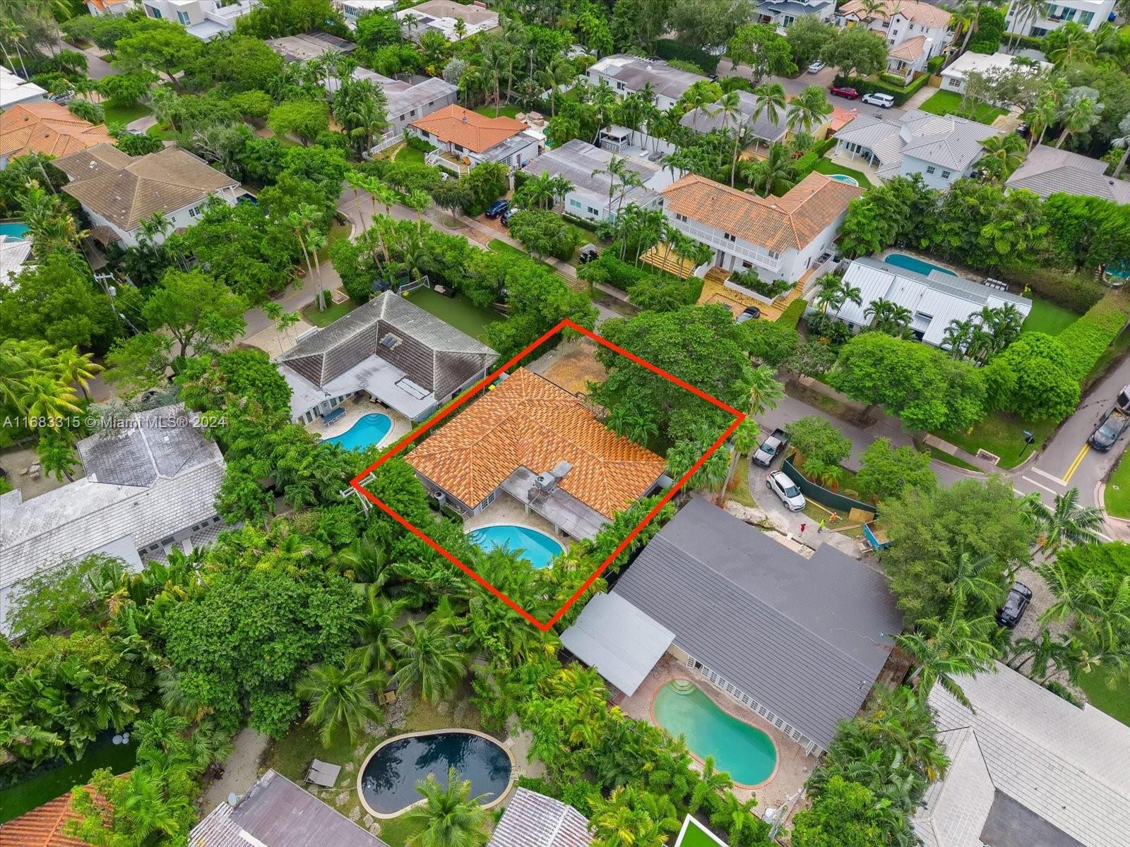 361 W Heather Dr, Key Biscayne, Florida image 3