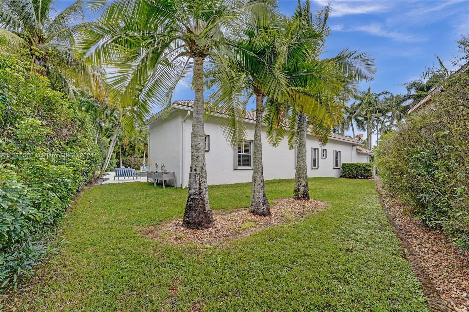 2396 Pheasant Ln, Weston, Florida image 16