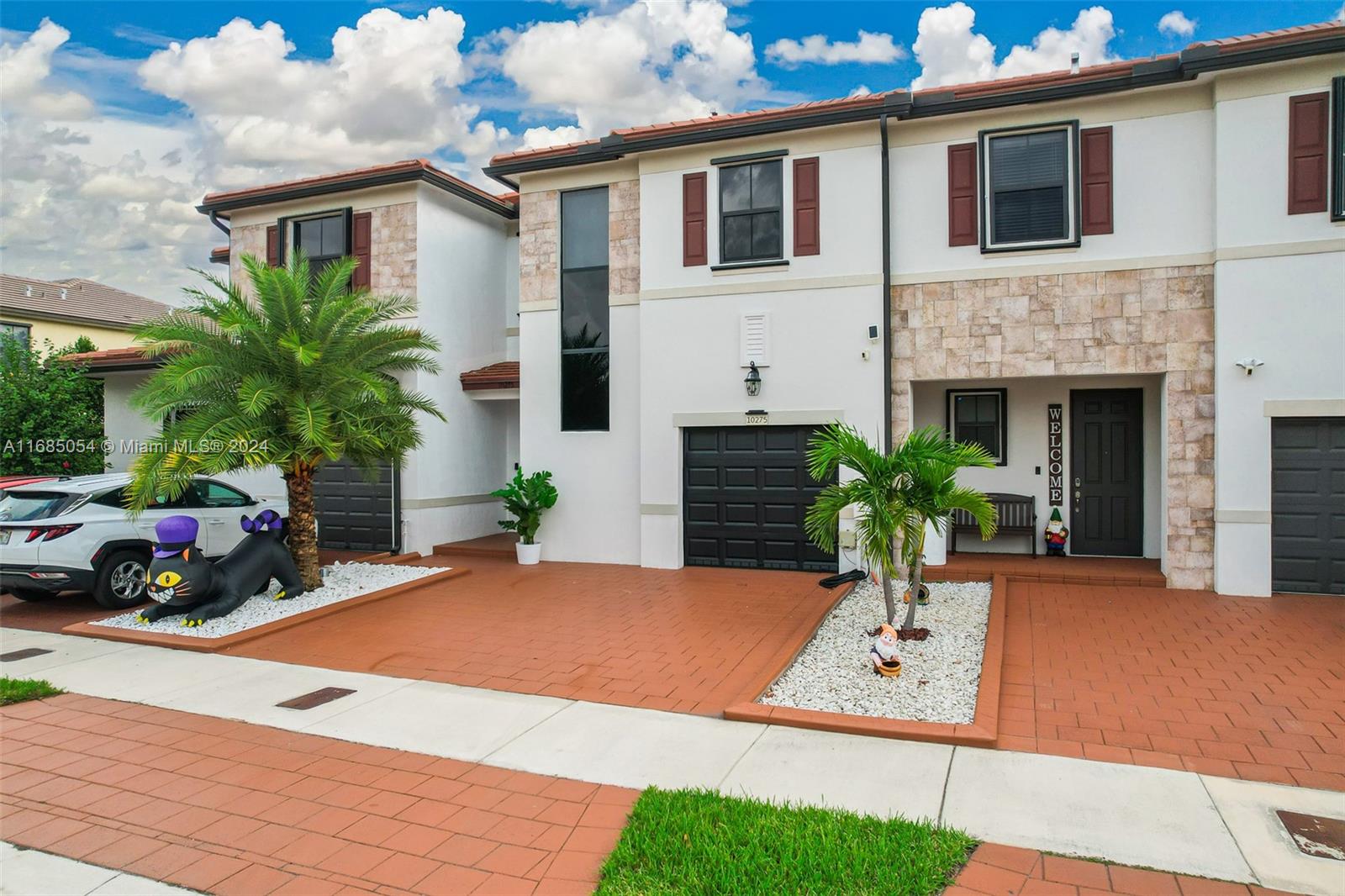 10275 W 32nd Ln, Hialeah, Florida image 1