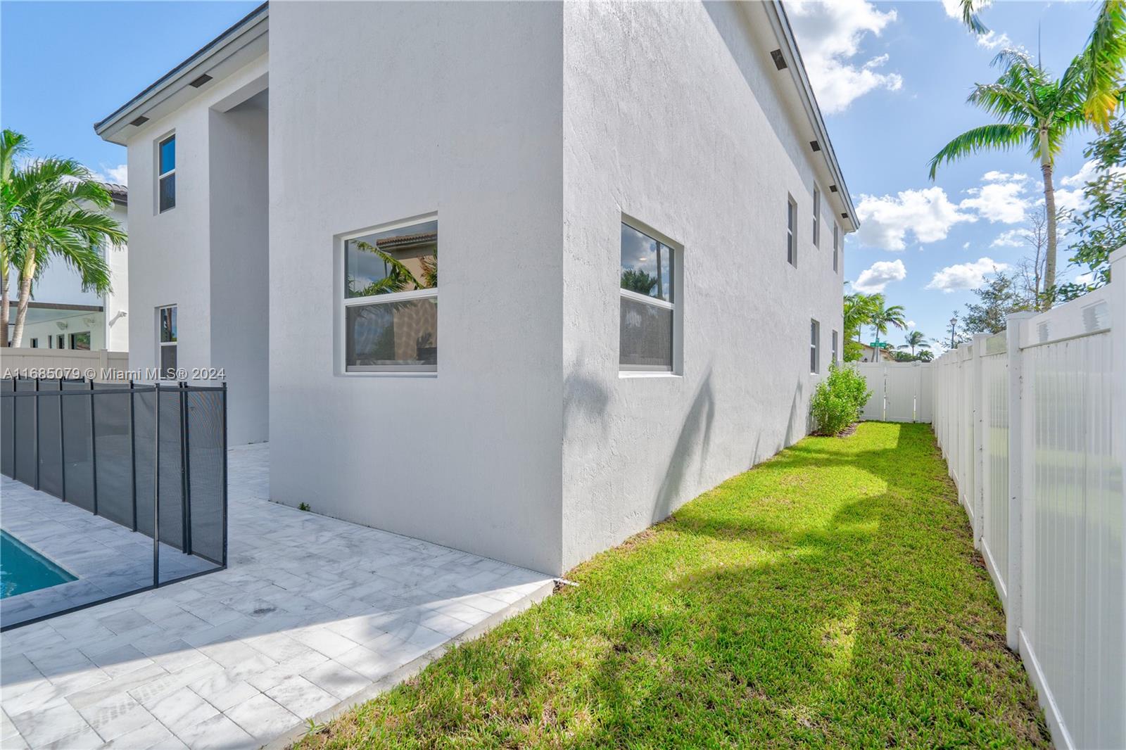 Listing Photo 17