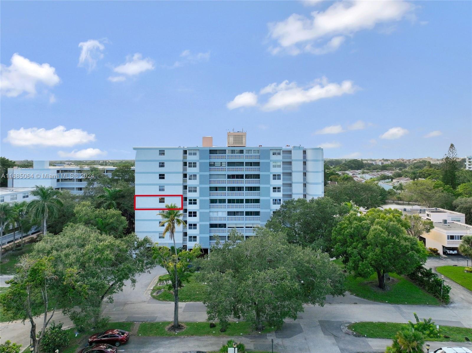 3301 Spanish Moss Ter #505, Lauderhill, Florida image 33