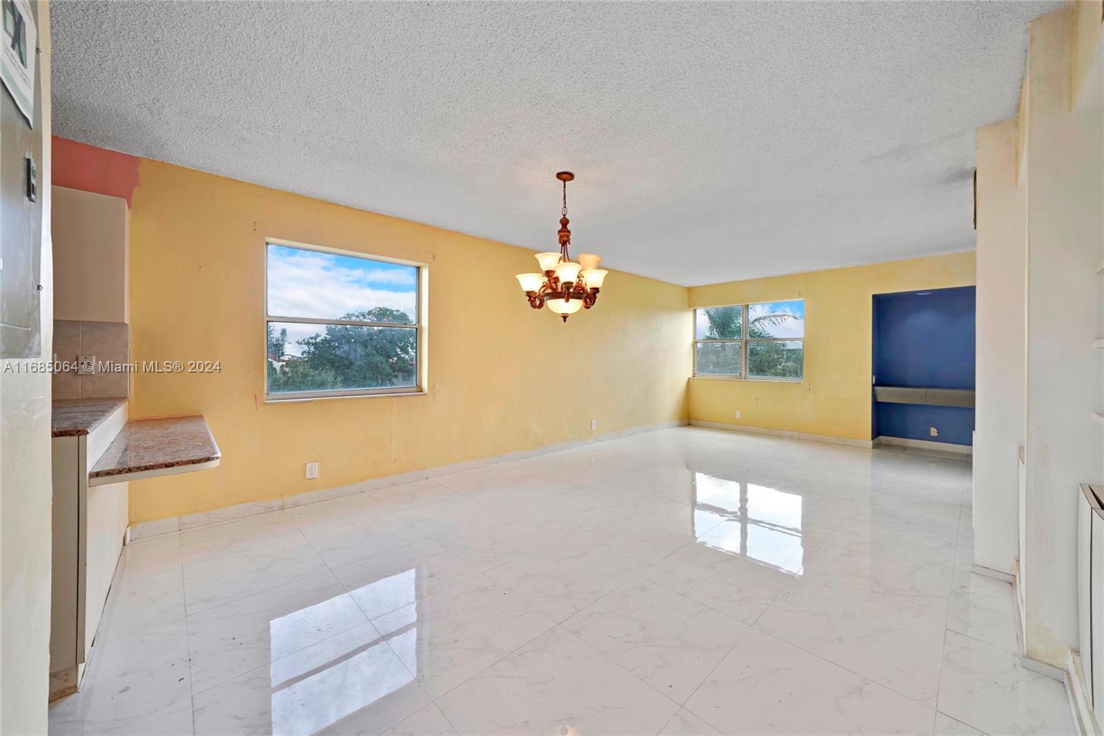 3301 Spanish Moss Ter #505, Lauderhill, Florida image 4