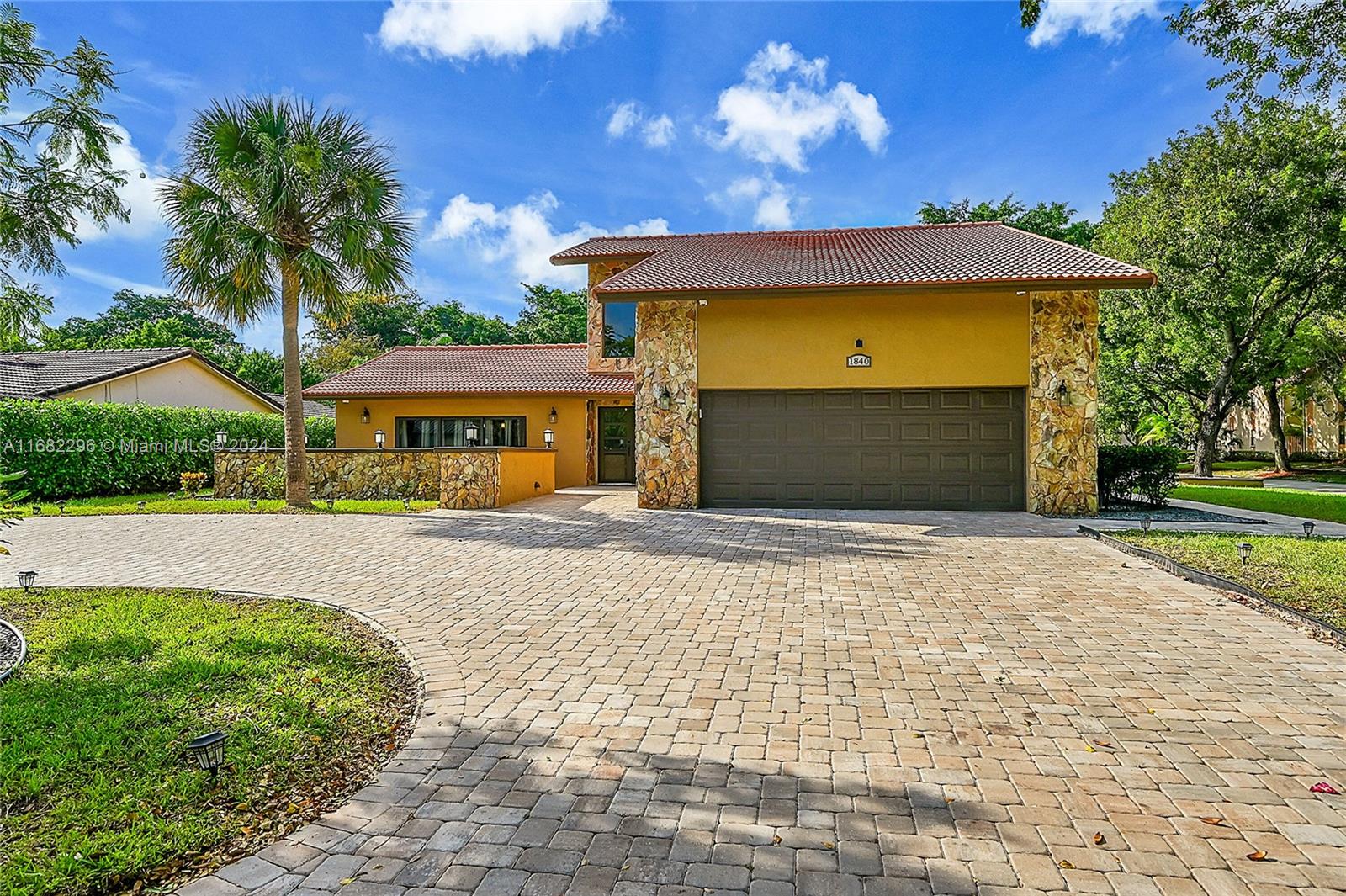 1840 NW 93rd Ter, Coral Springs, Florida image 2