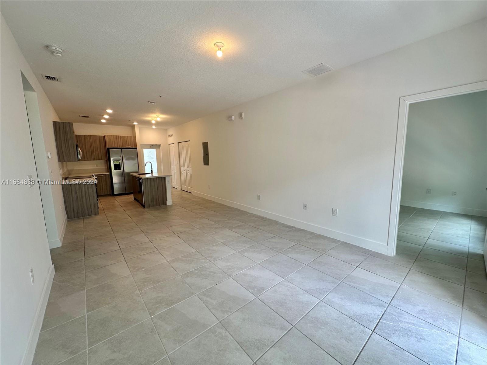 8265 NW 41 St #205, Doral, Florida image 4