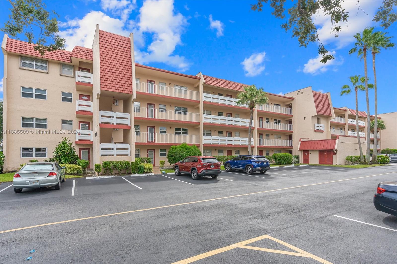 1050 Country Club Dr #403, Margate, Florida image 1