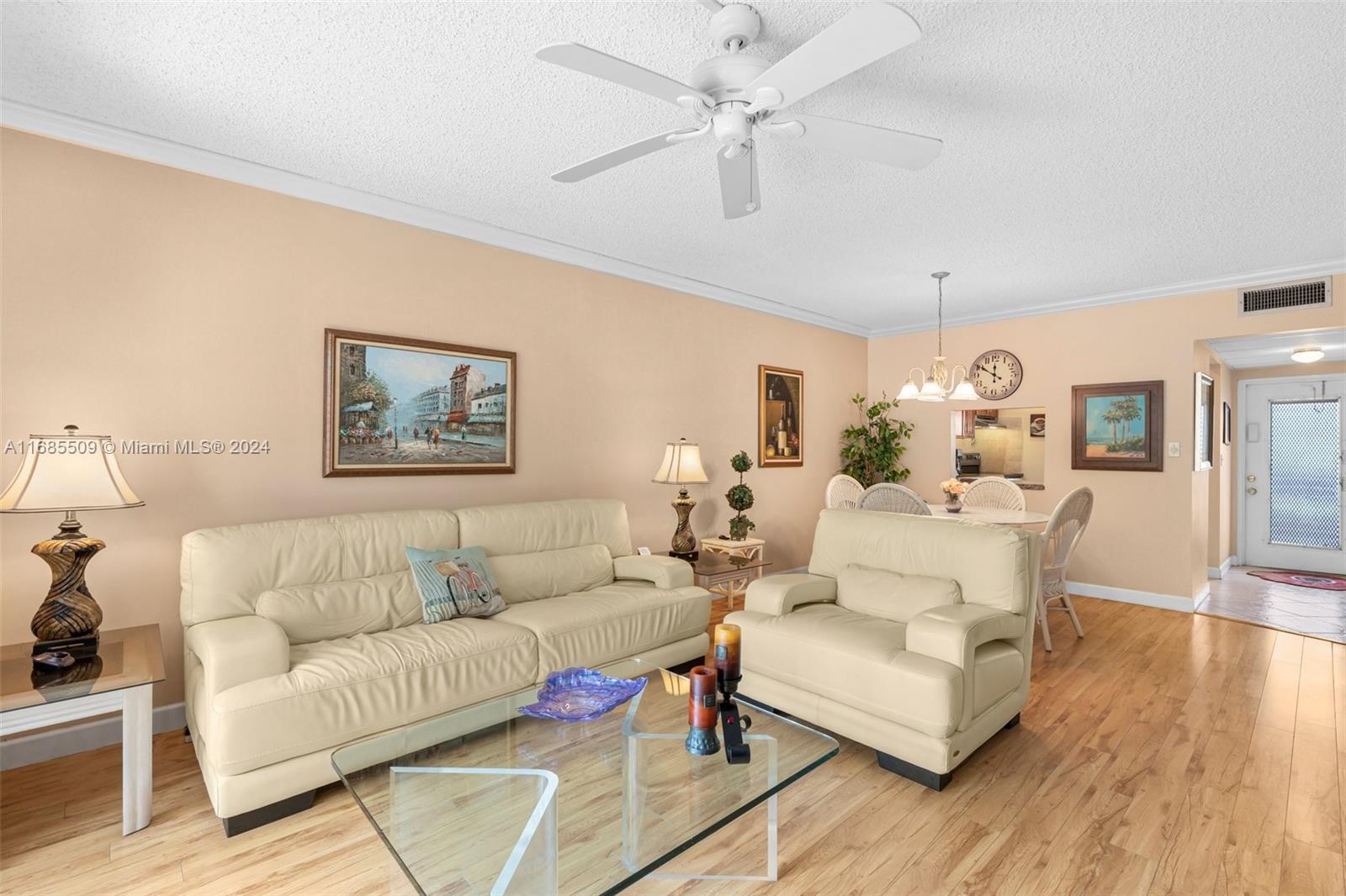 1050 Country Club Dr #403, Margate, Florida image 10