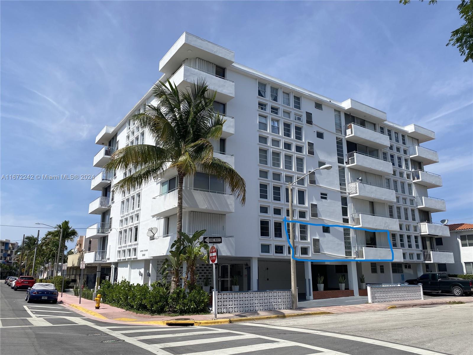 8001 Byron Ave #2E, Miami Beach, Florida image 4