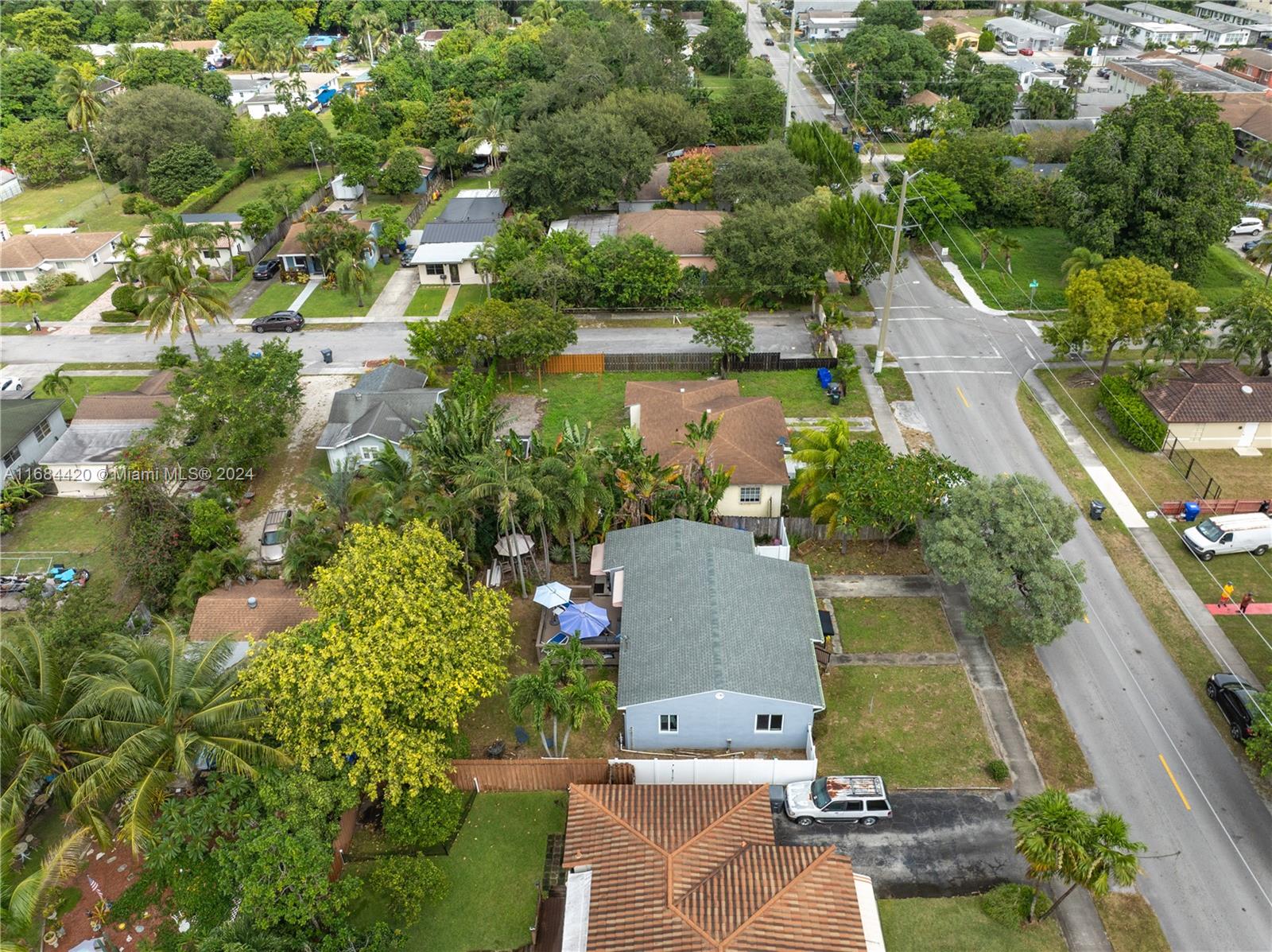 810 S 24th Ave, Hollywood, Florida image 32