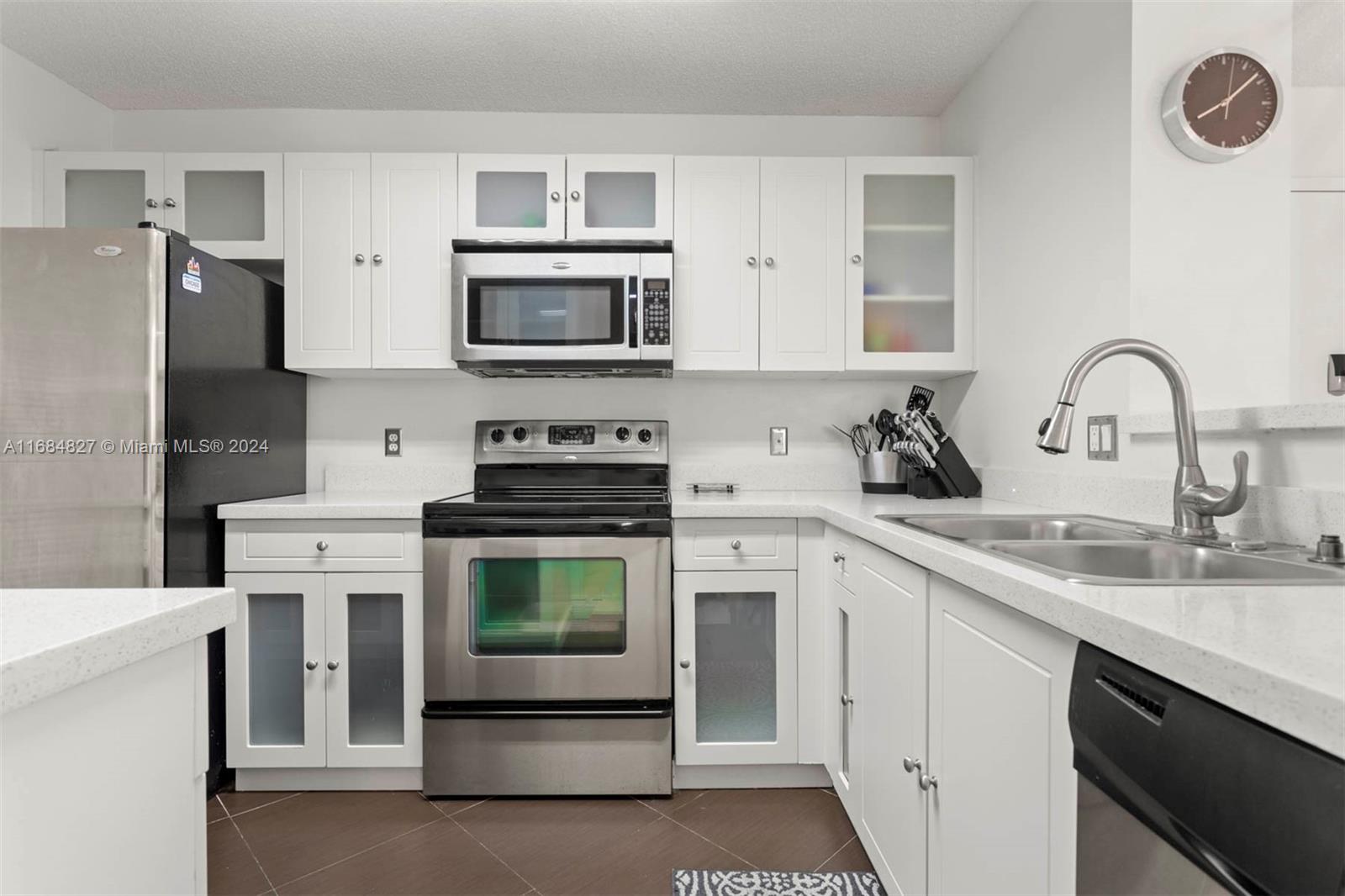 Property photo # 6