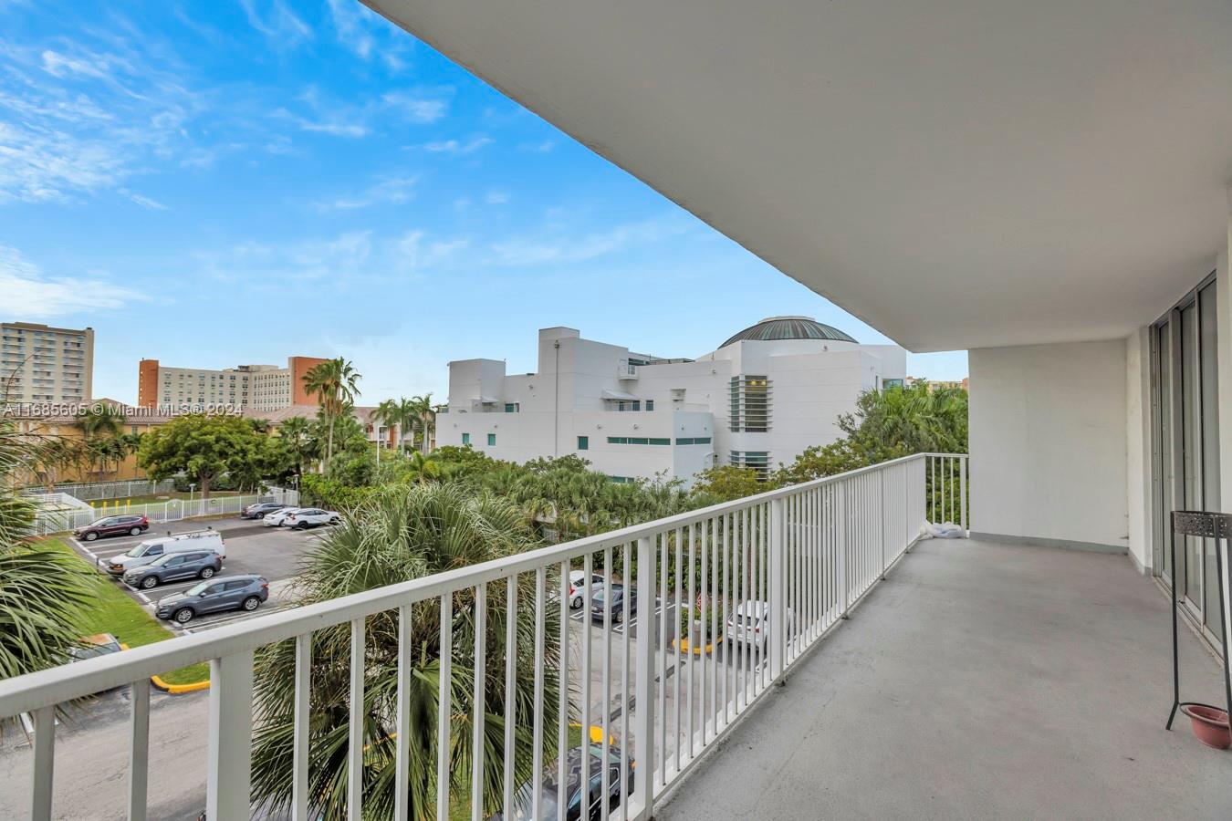 Residential, Aventura, Florida image 10