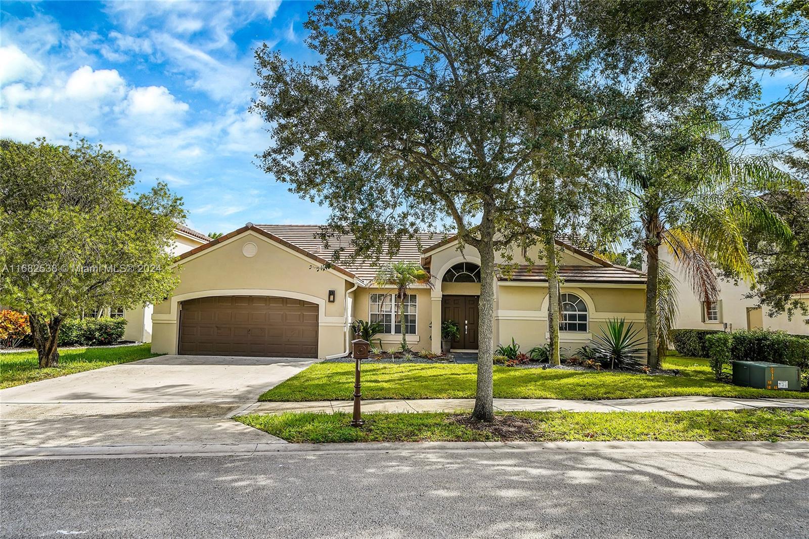 864 Verona Lake Dr, Weston, Florida image 1