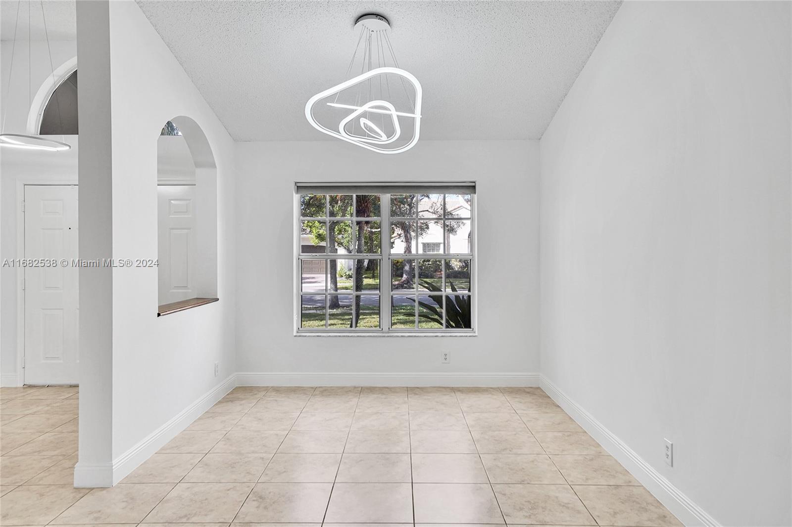 864 Verona Lake Dr, Weston, Florida image 10