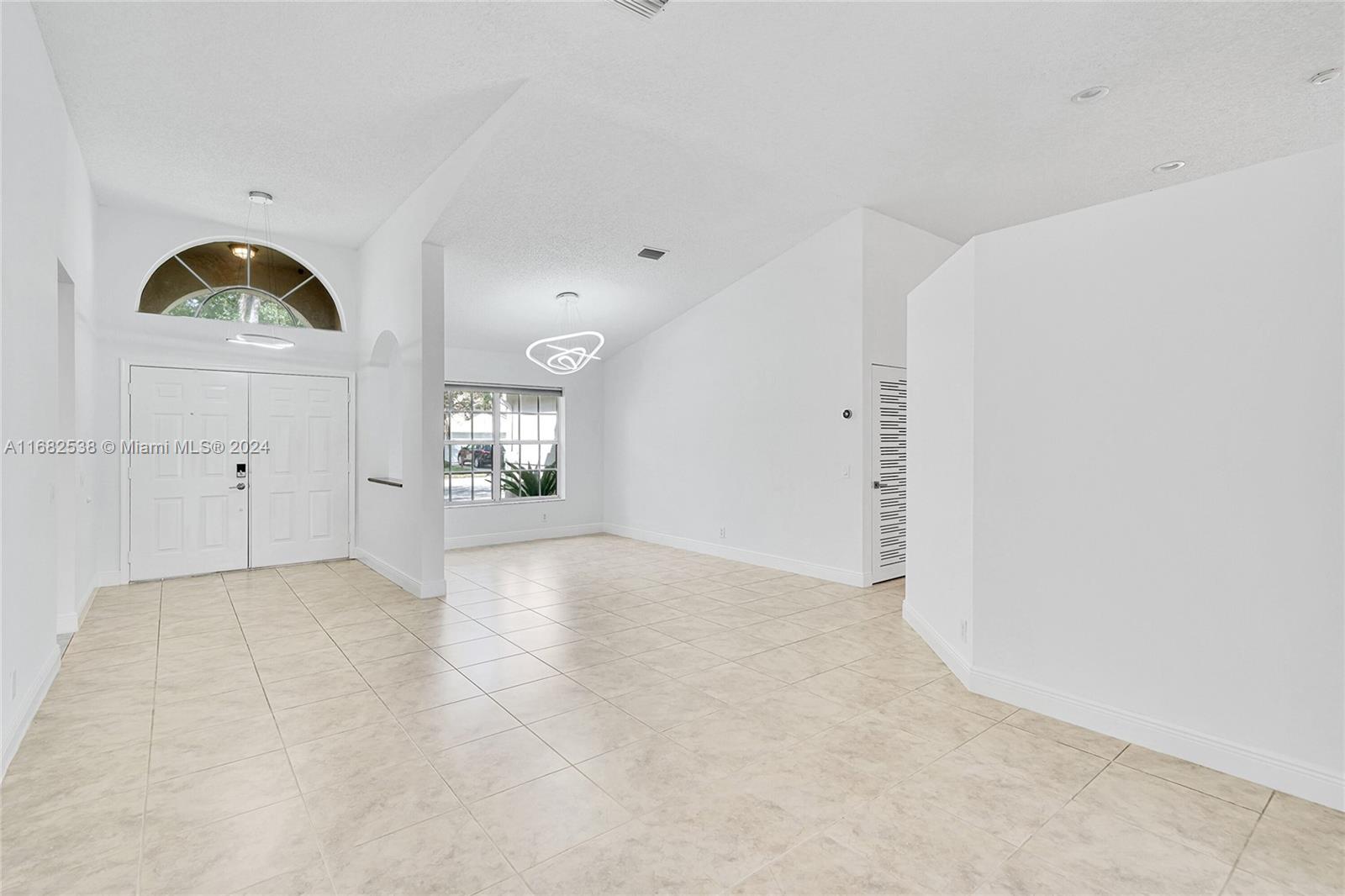 864 Verona Lake Dr, Weston, Florida image 9