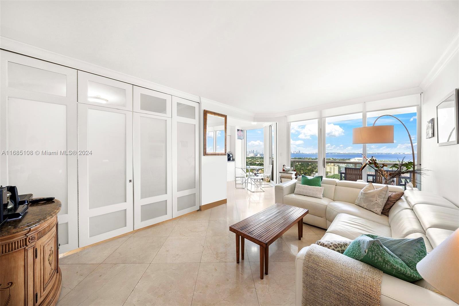 4775 Collins Ave #2506, Miami Beach FL 33140