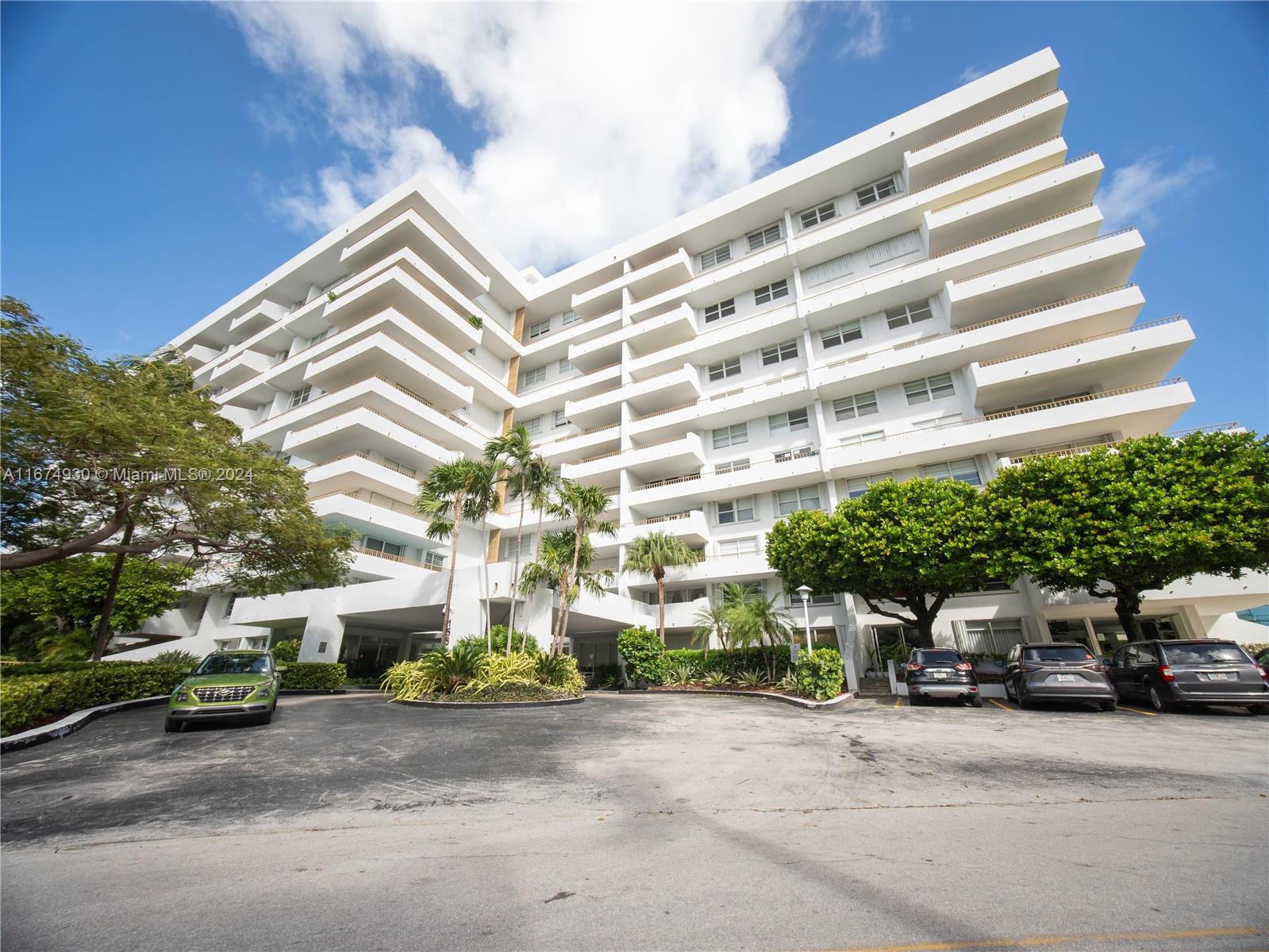 155 Ocean Lane Dr #1107, Key Biscayne FL 33149