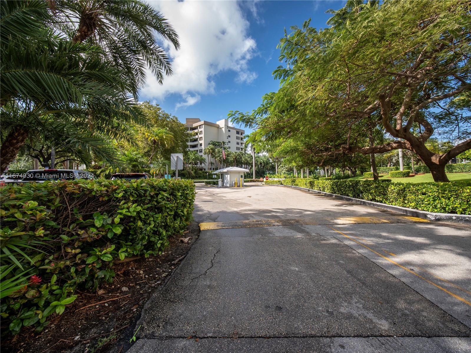 155 Ocean Lane Dr #1107, Key Biscayne FL 33149