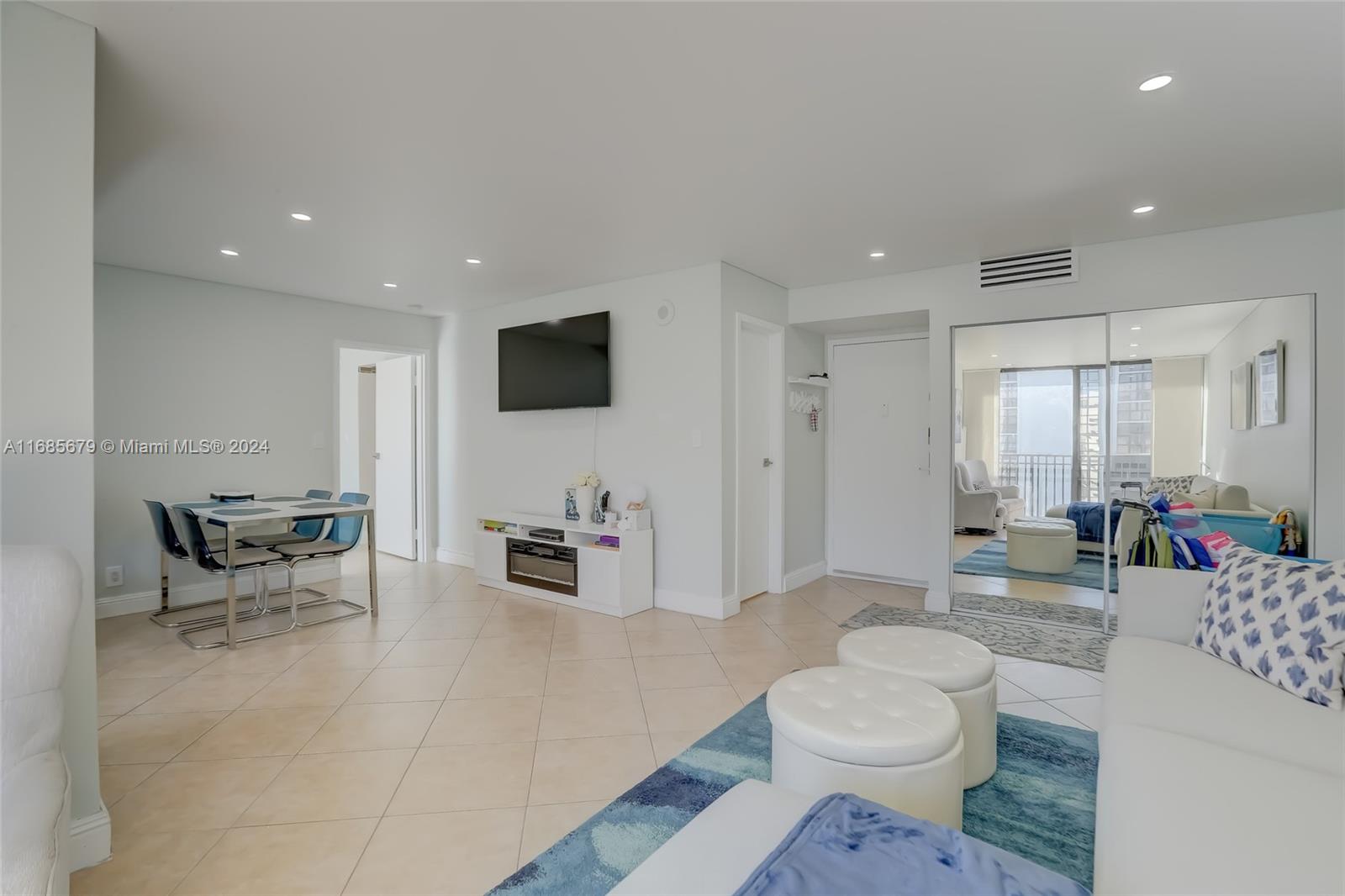 17011 N Bay Rd #612, Sunny Isles Beach, Florida image 6