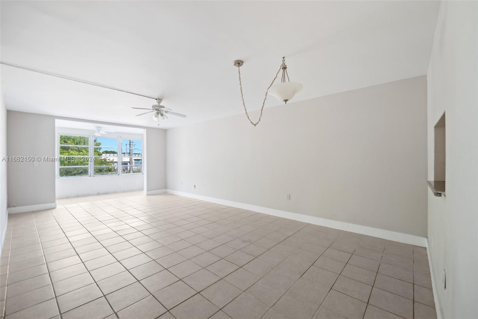 2840 Somerset Drive #216M, Lauderdale Lakes, Florida image 11