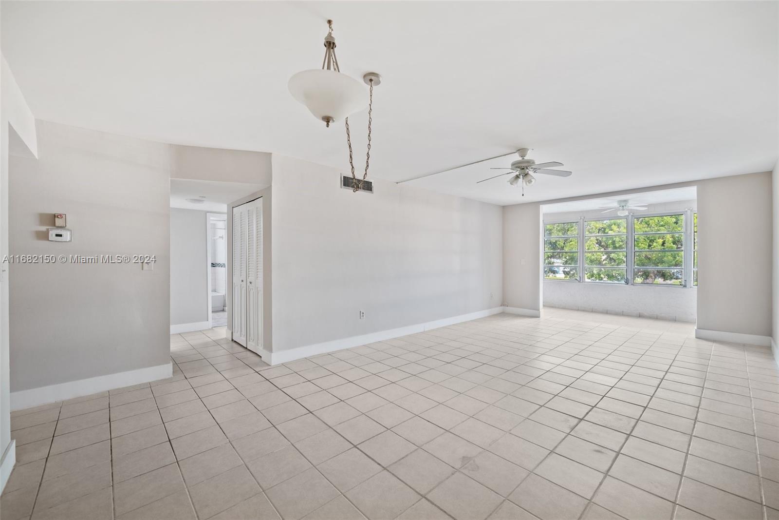 2840 Somerset Drive #216M, Lauderdale Lakes, Florida image 12