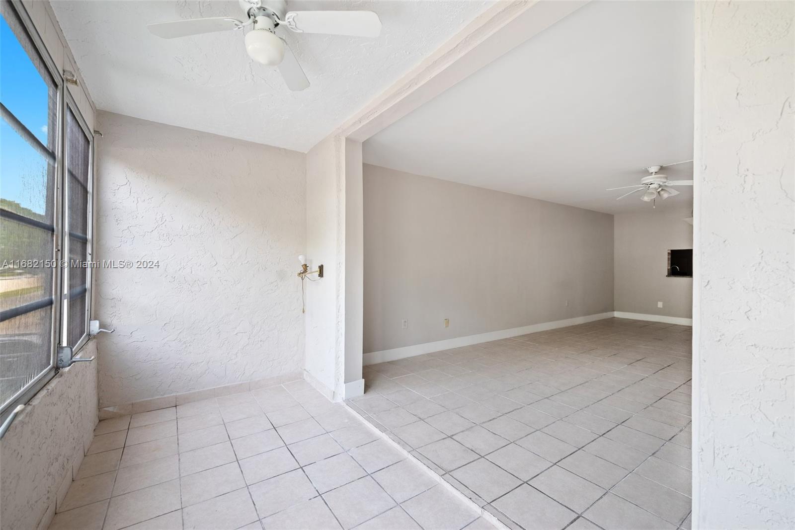 2840 Somerset Drive #216M, Lauderdale Lakes, Florida image 17