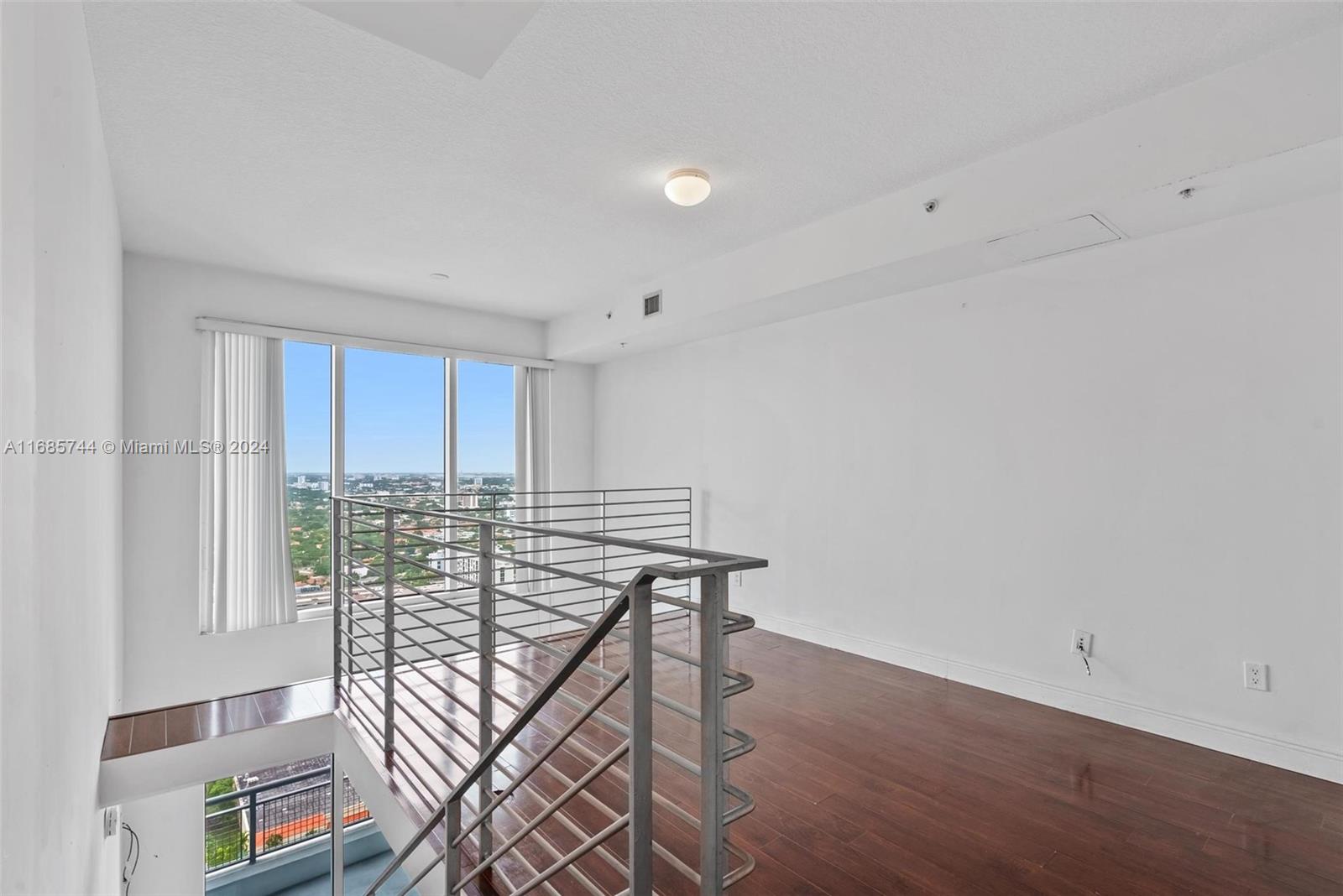 60 SW 13th St #3007, Miami FL 33130