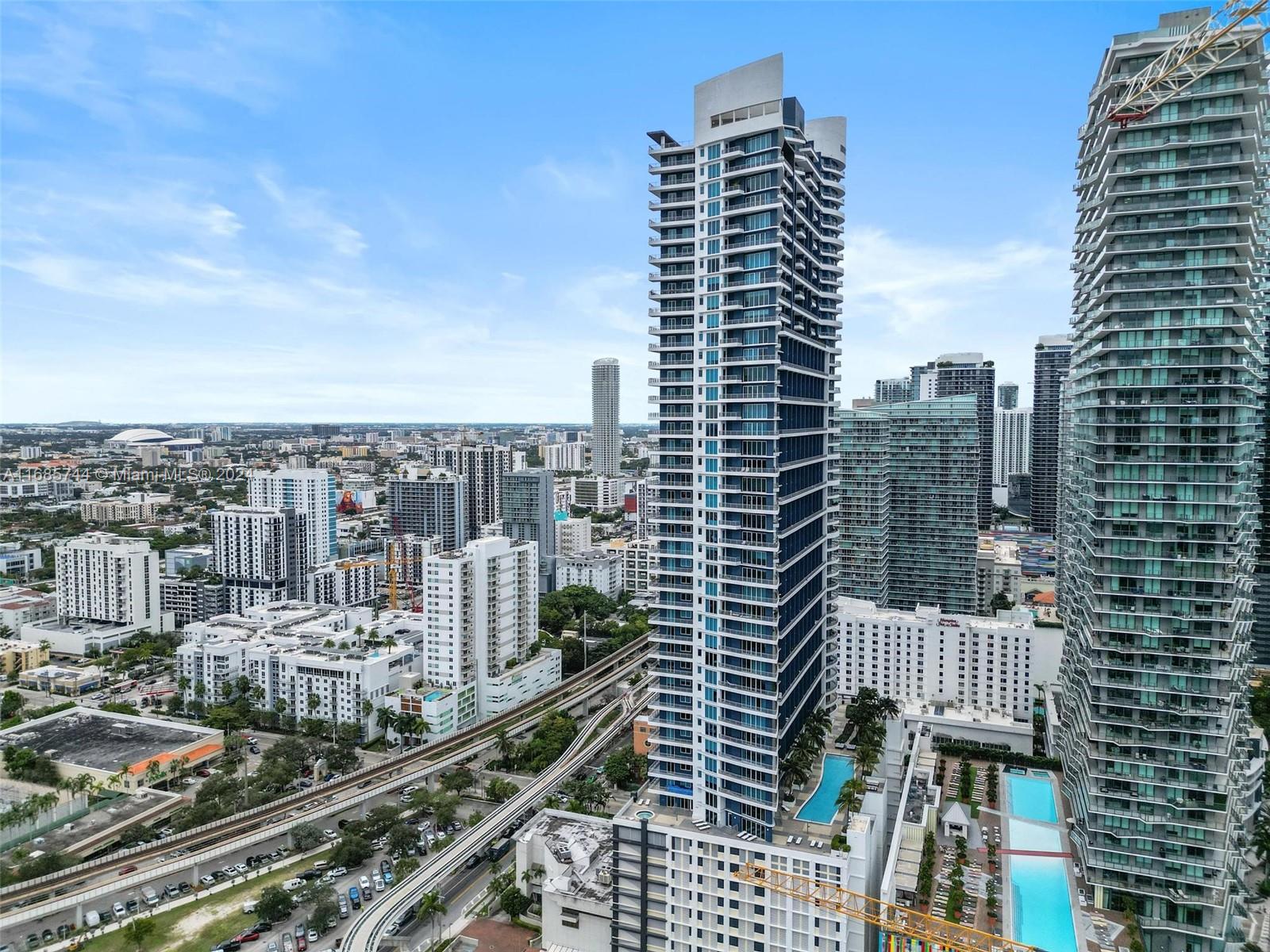 60 SW 13th St #3007, Miami FL 33130