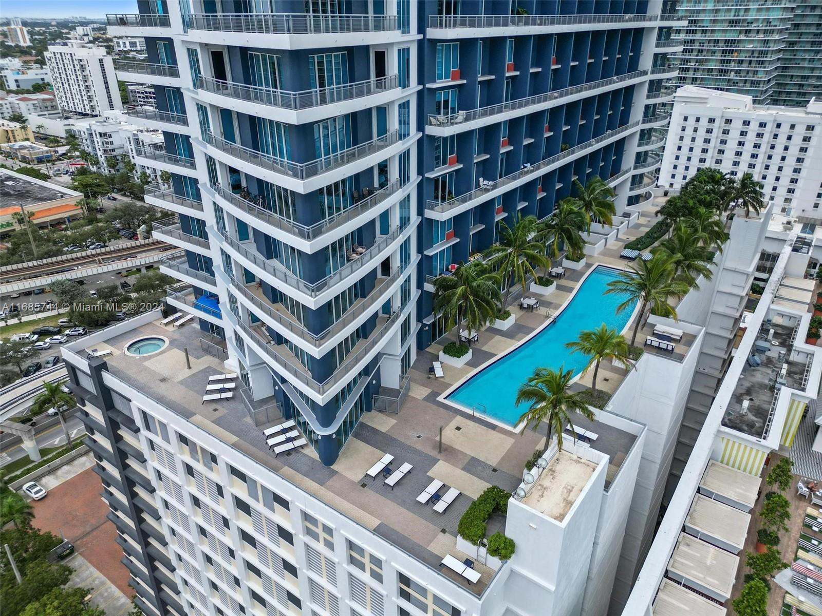 60 SW 13th St #3007, Miami FL 33130