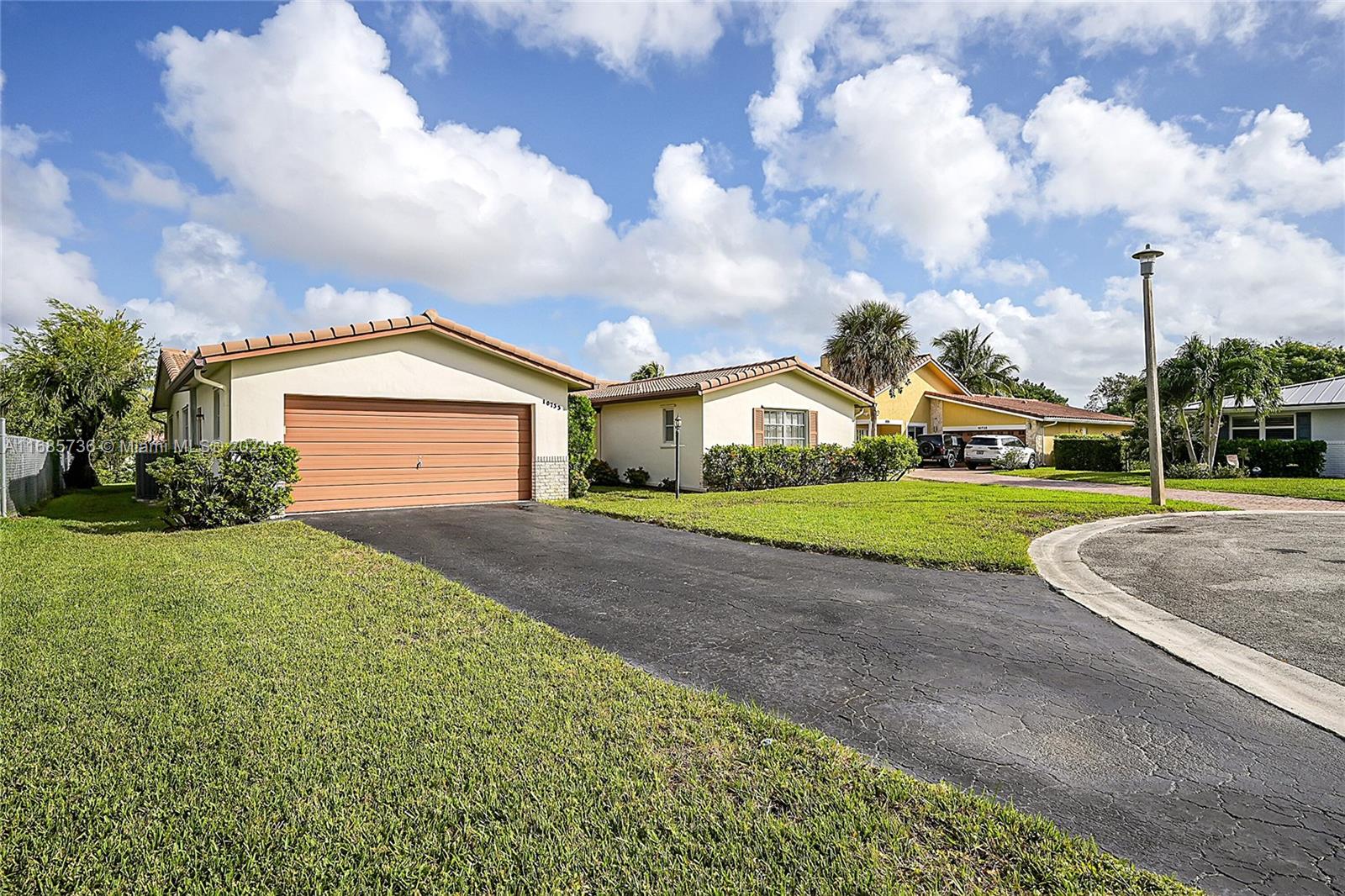 10755 NW 40th St, Coral Springs, Florida image 2