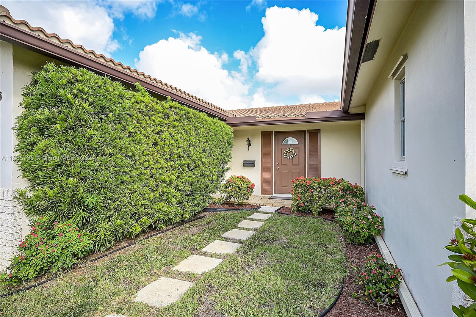 10755 NW 40th St, Coral Springs, Florida image 4