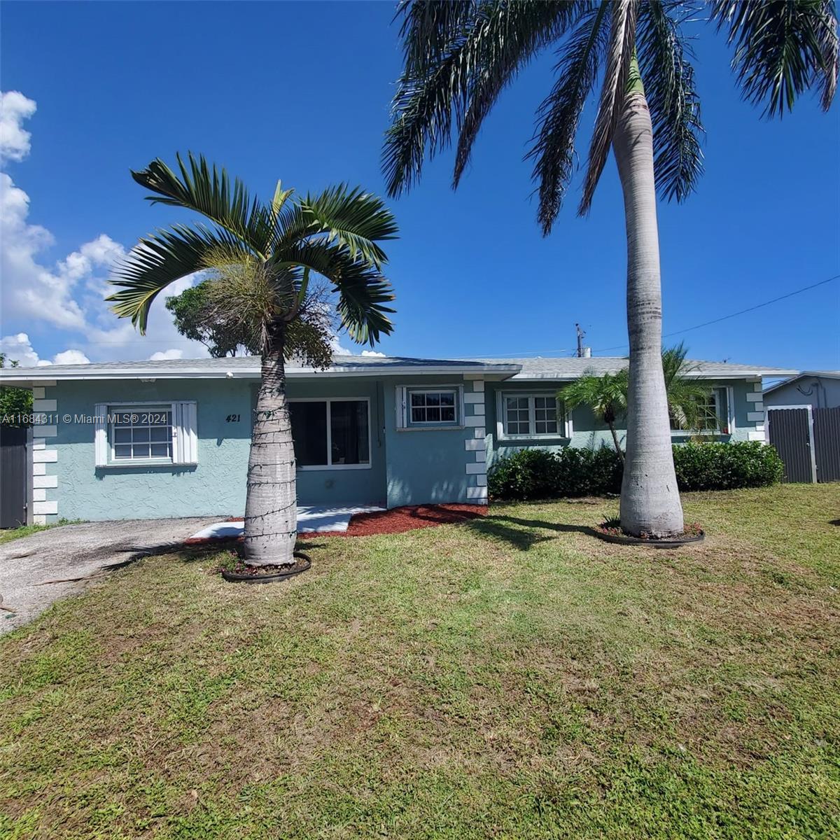 421 NE 39th St, Deerfield Beach, Florida image 3