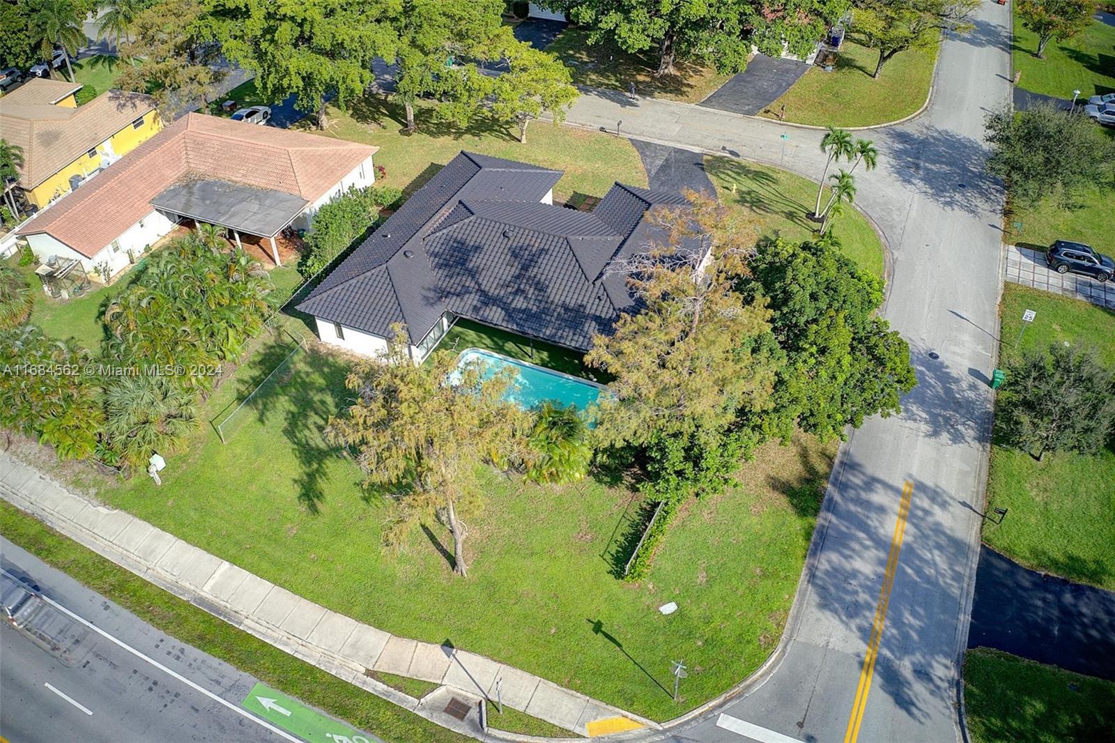 1500 NW 85th Dr, Coral Springs, Florida image 37