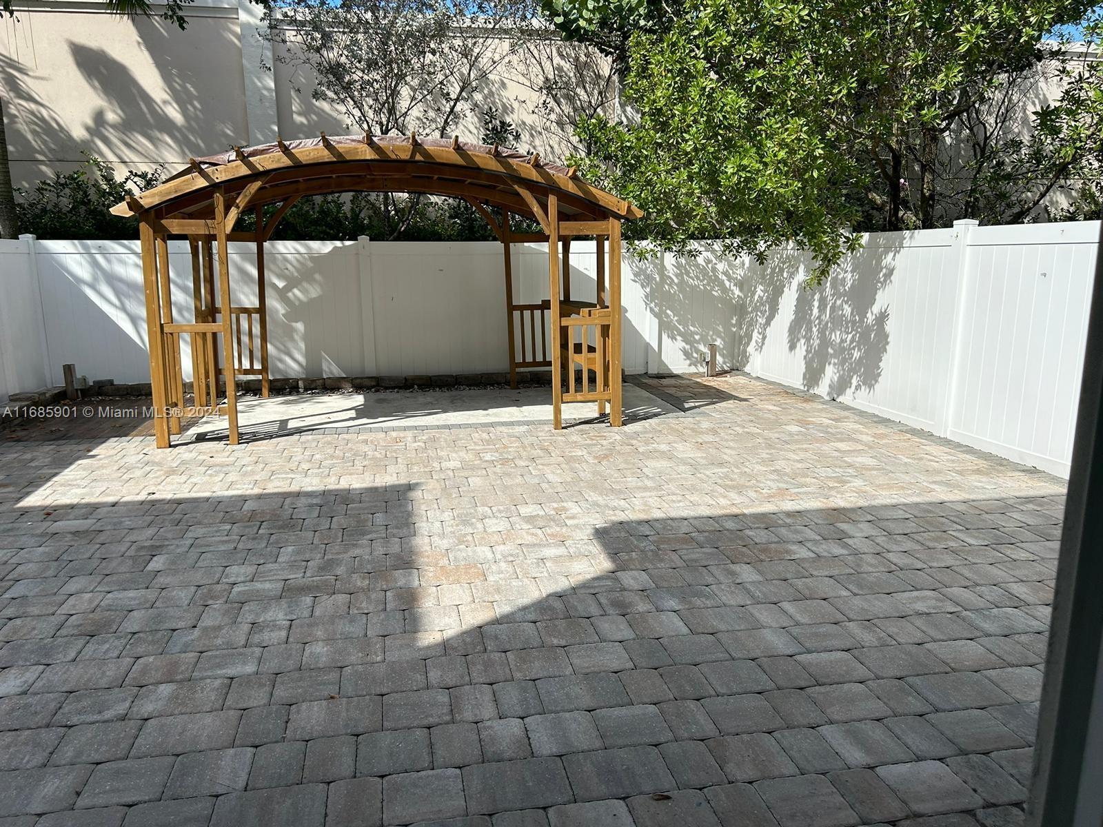 4441 NW 48th Ter, Tamarac, Florida image 11