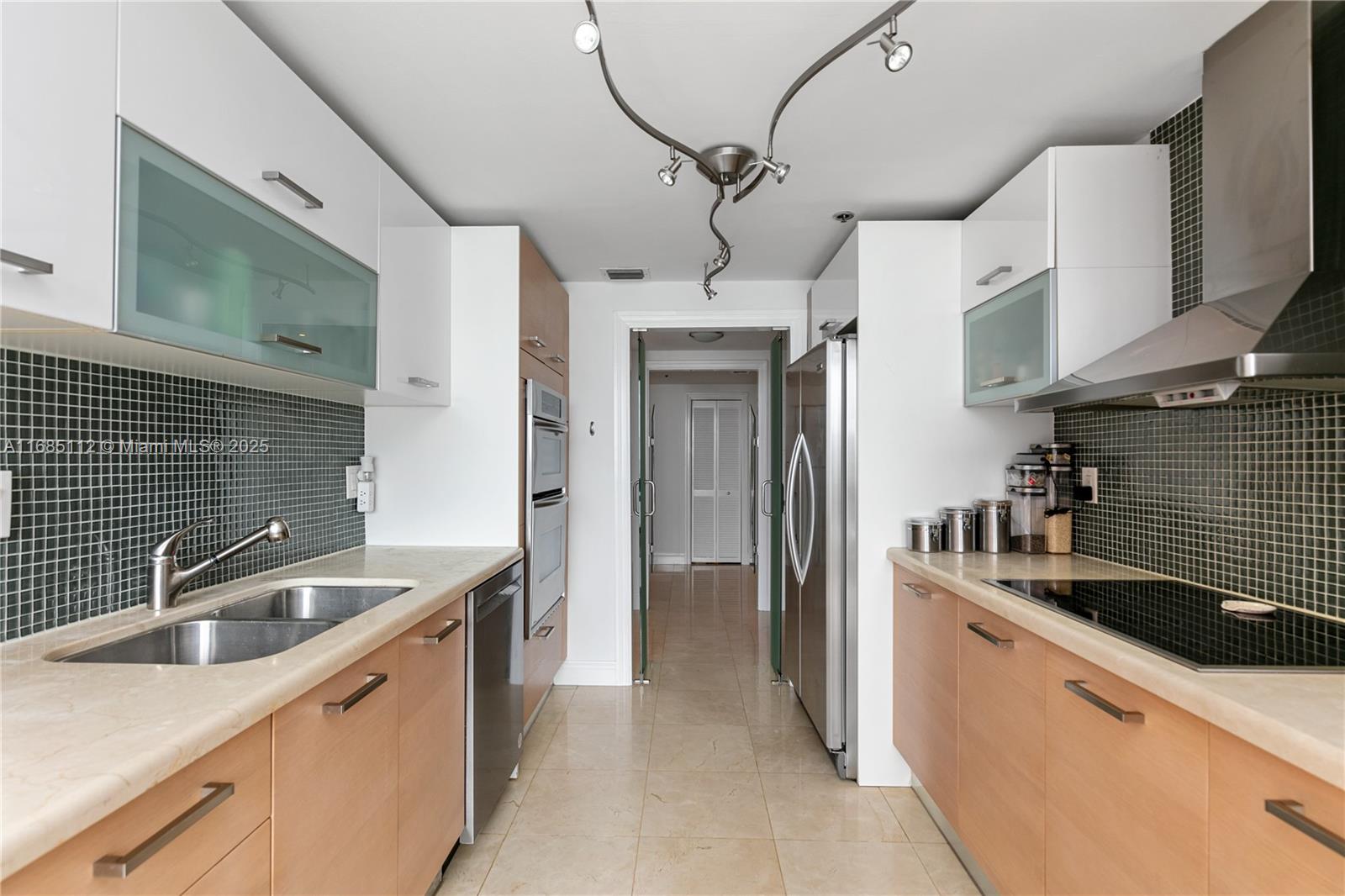 1581 Brickell Ave #703, Miami FL 33129