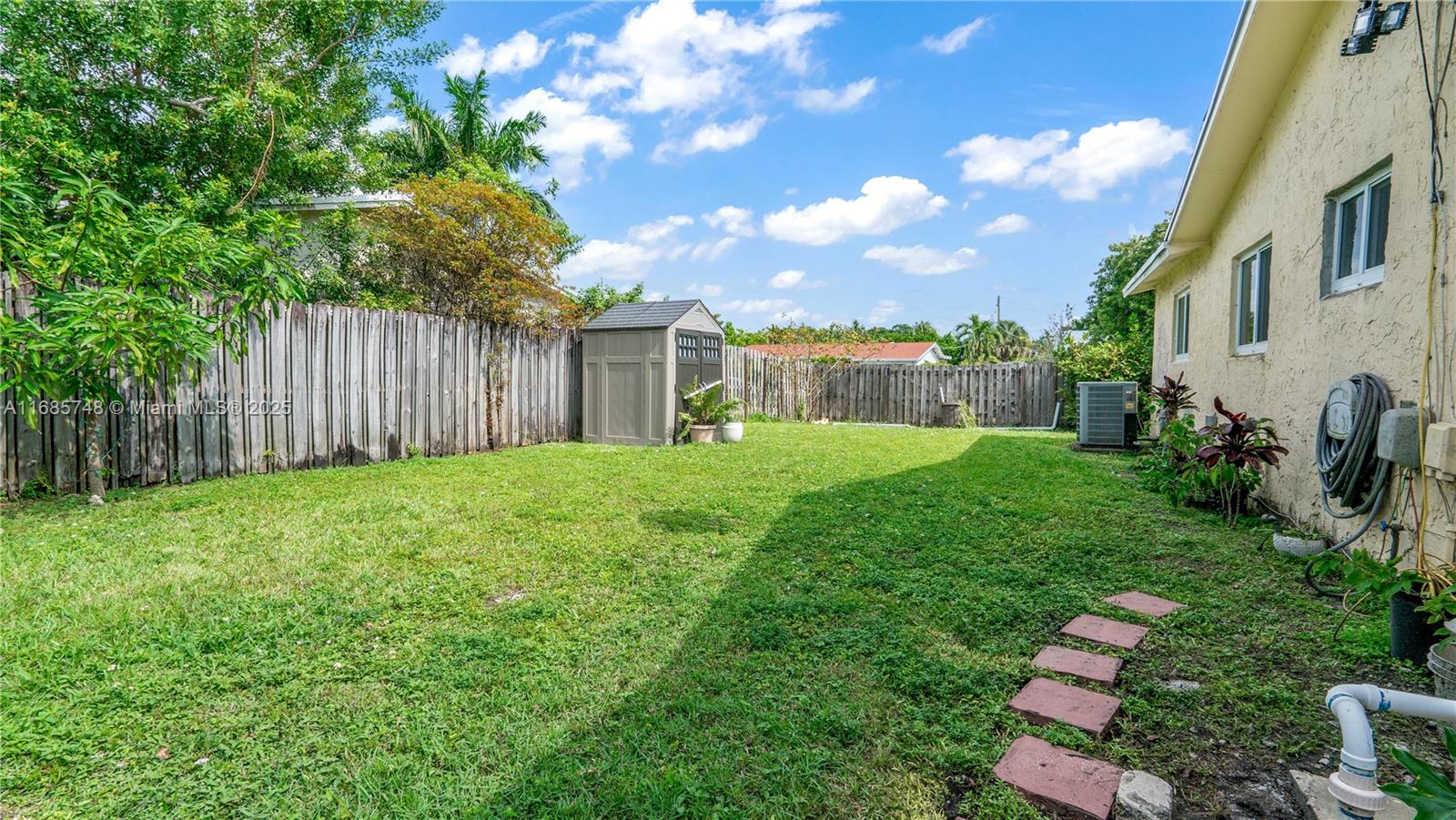 3561 NW 113th Ter, Sunrise, Florida image 17