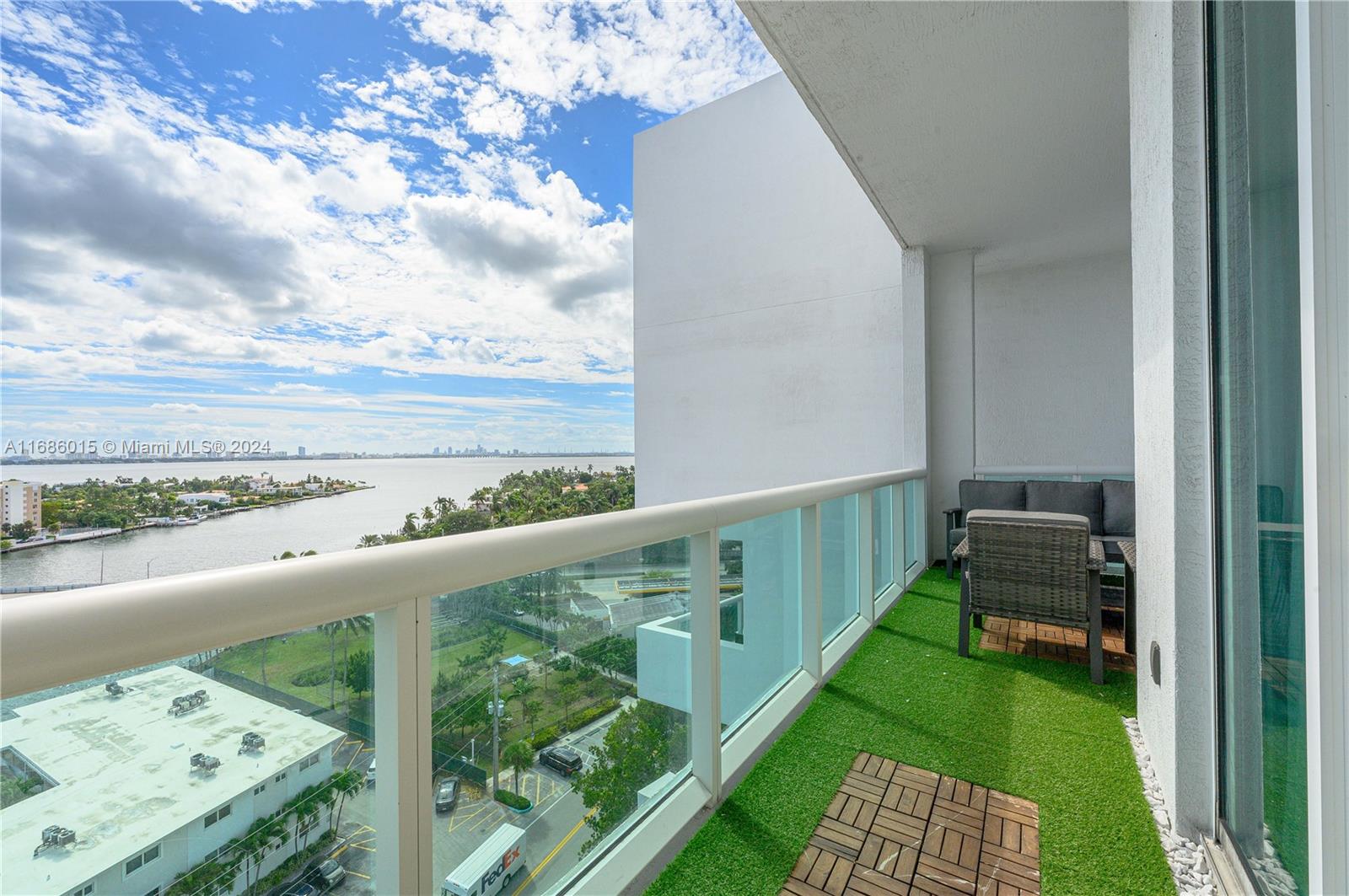 7910 Harbor Island Dr #1209, North Bay Village FL 33141