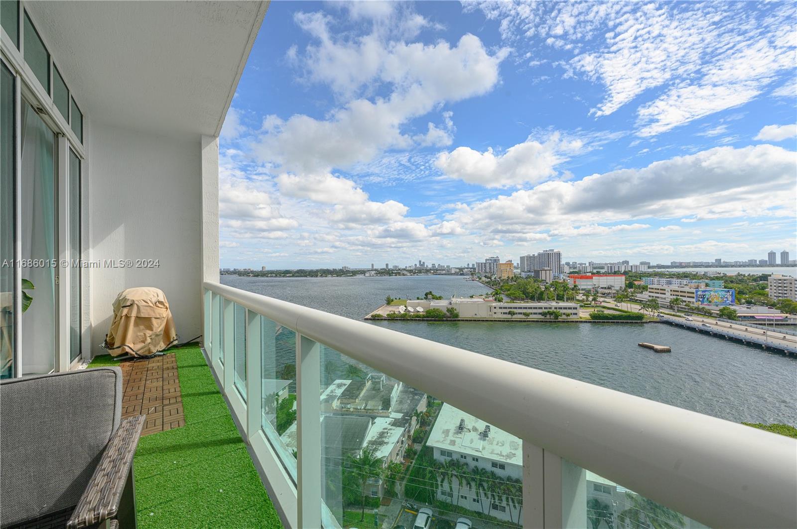 7910 Harbor Island Dr #1209, North Bay Village FL 33141